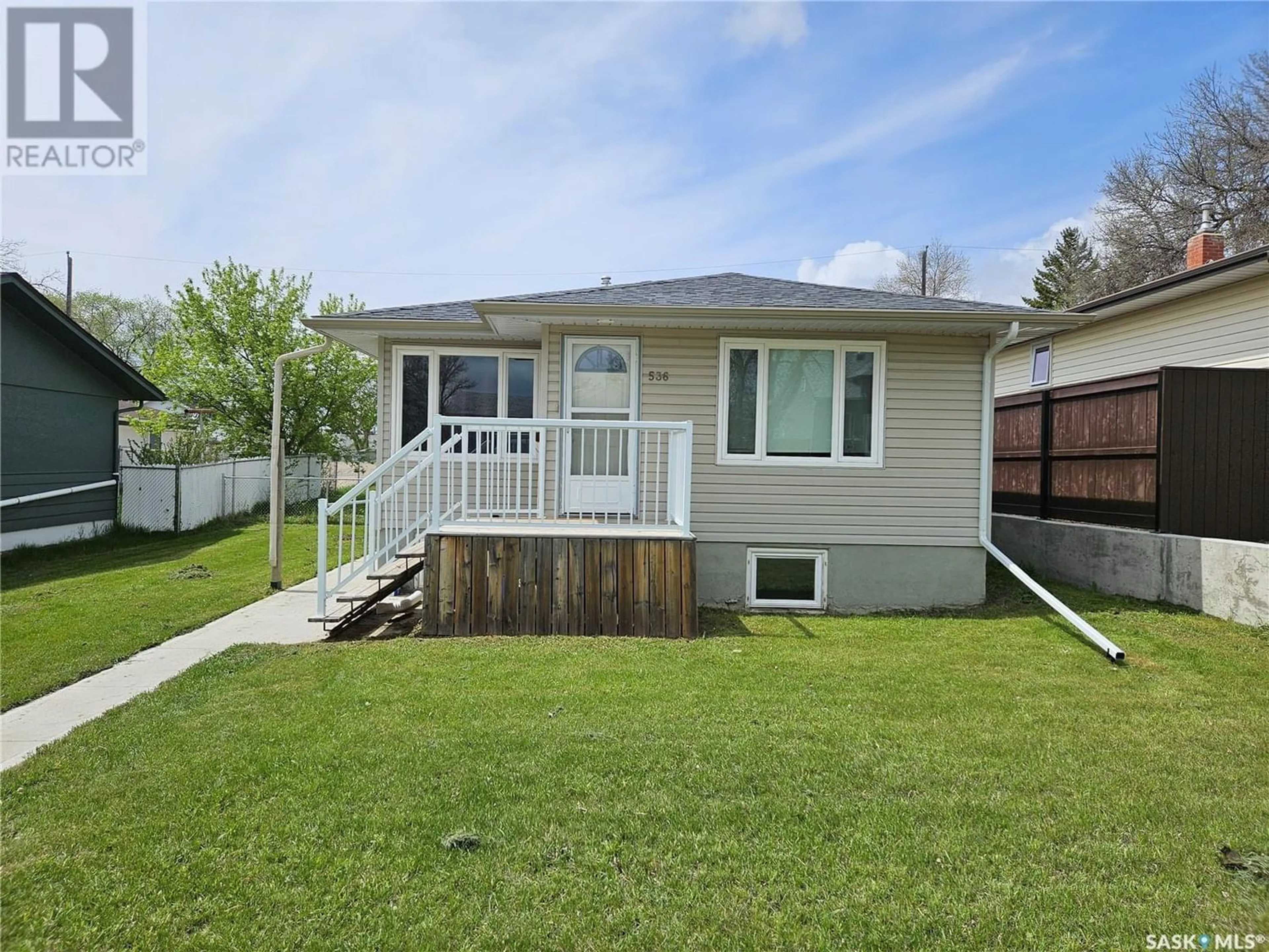 Frontside or backside of a home for 536 2nd AVENUE NW, Swift Current Saskatchewan S9H0P9