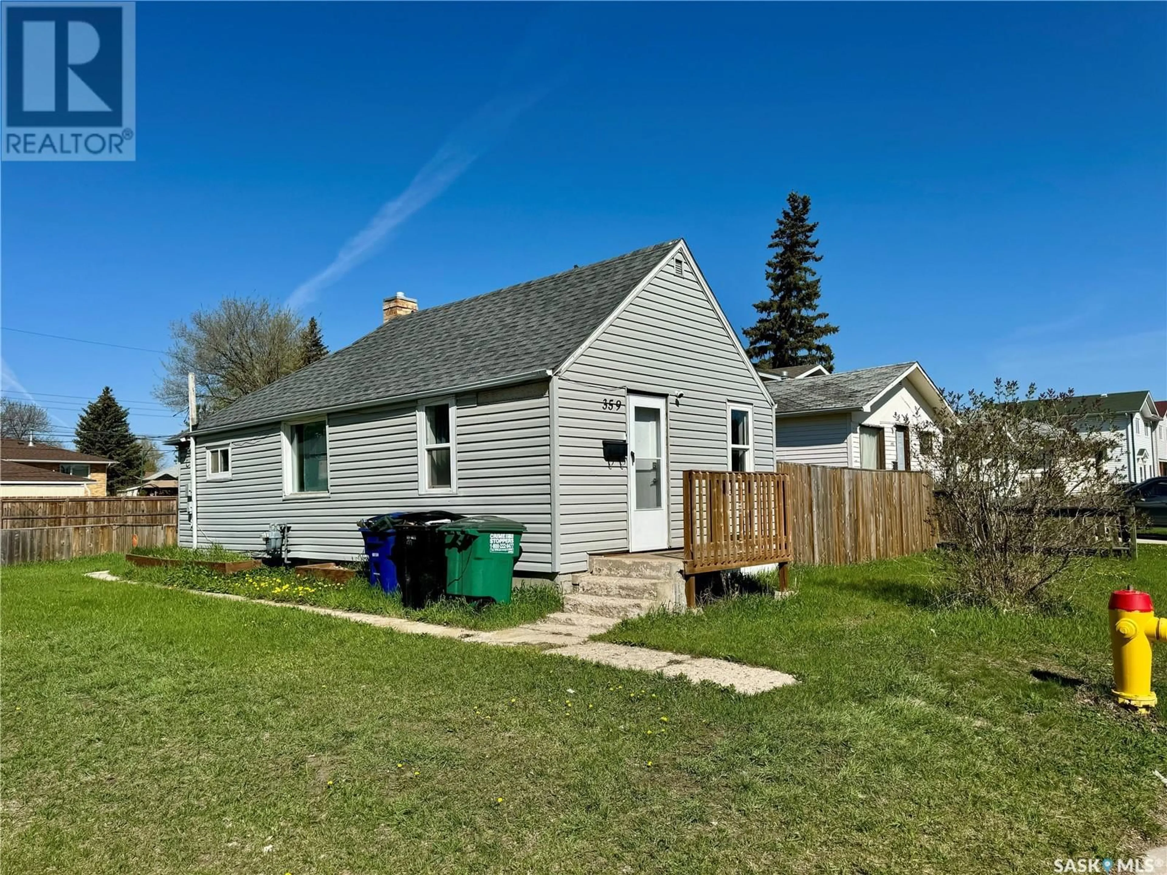 A pic from exterior of the house or condo for 359 X AVENUE S, Saskatoon Saskatchewan S7M3H5