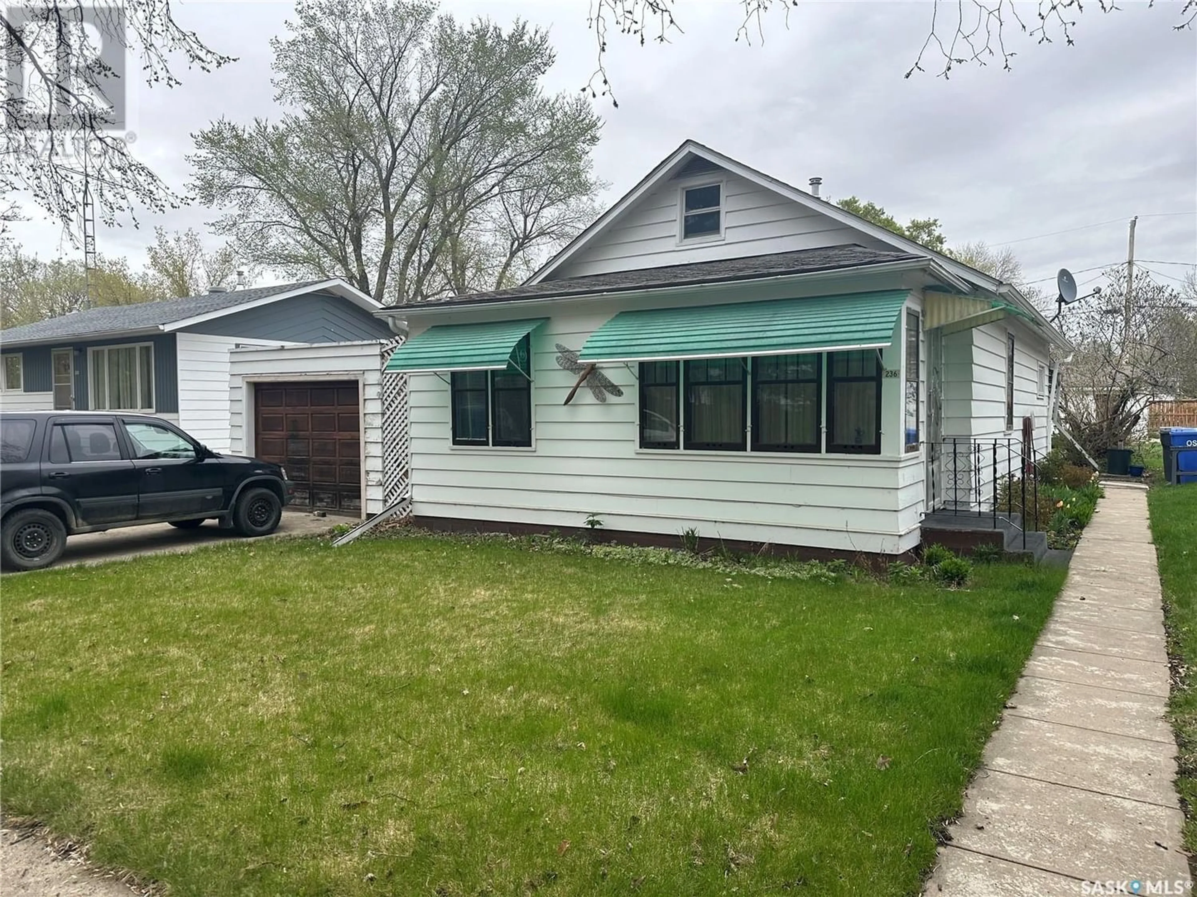 Frontside or backside of a home for 236 3rd AVENUE N, Kamsack Saskatchewan S0A1S0