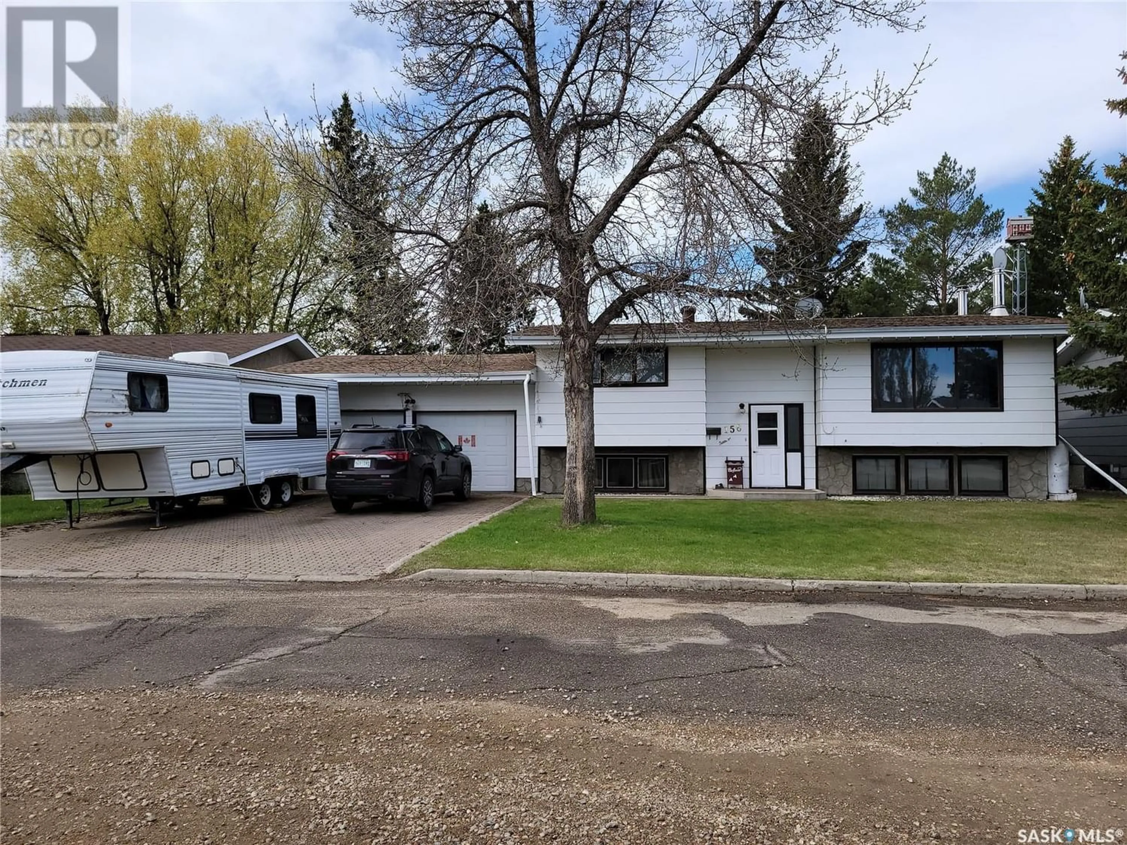 Frontside or backside of a home for 156 9th AVENUE E, Unity Saskatchewan S0K4L0