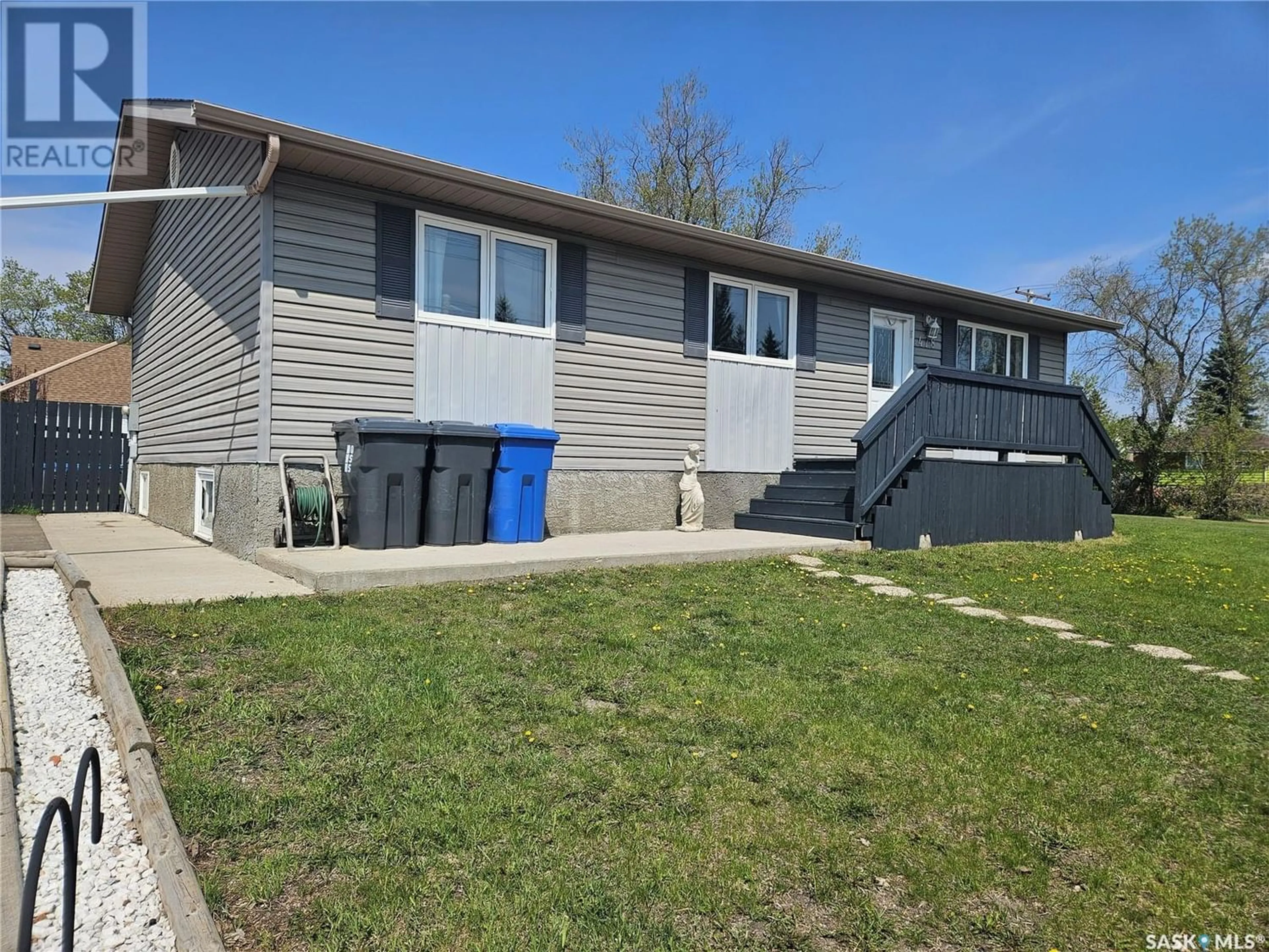 Frontside or backside of a home for 478 2nd AVENUE E, Melville Saskatchewan S0A2P0