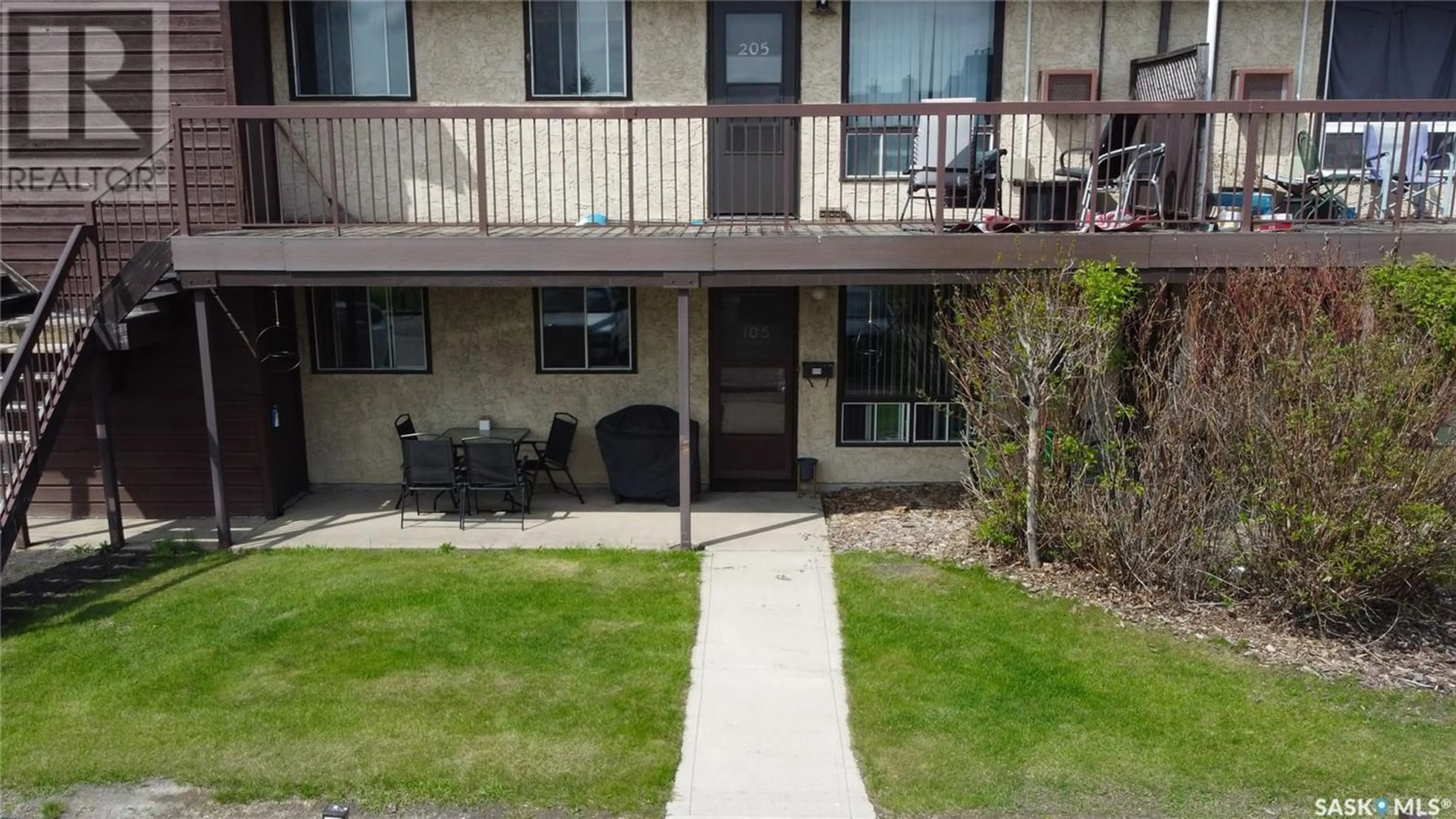 A pic from exterior of the house or condo for 105 67 Rodenbush DRIVE, Regina Saskatchewan S4R8C7