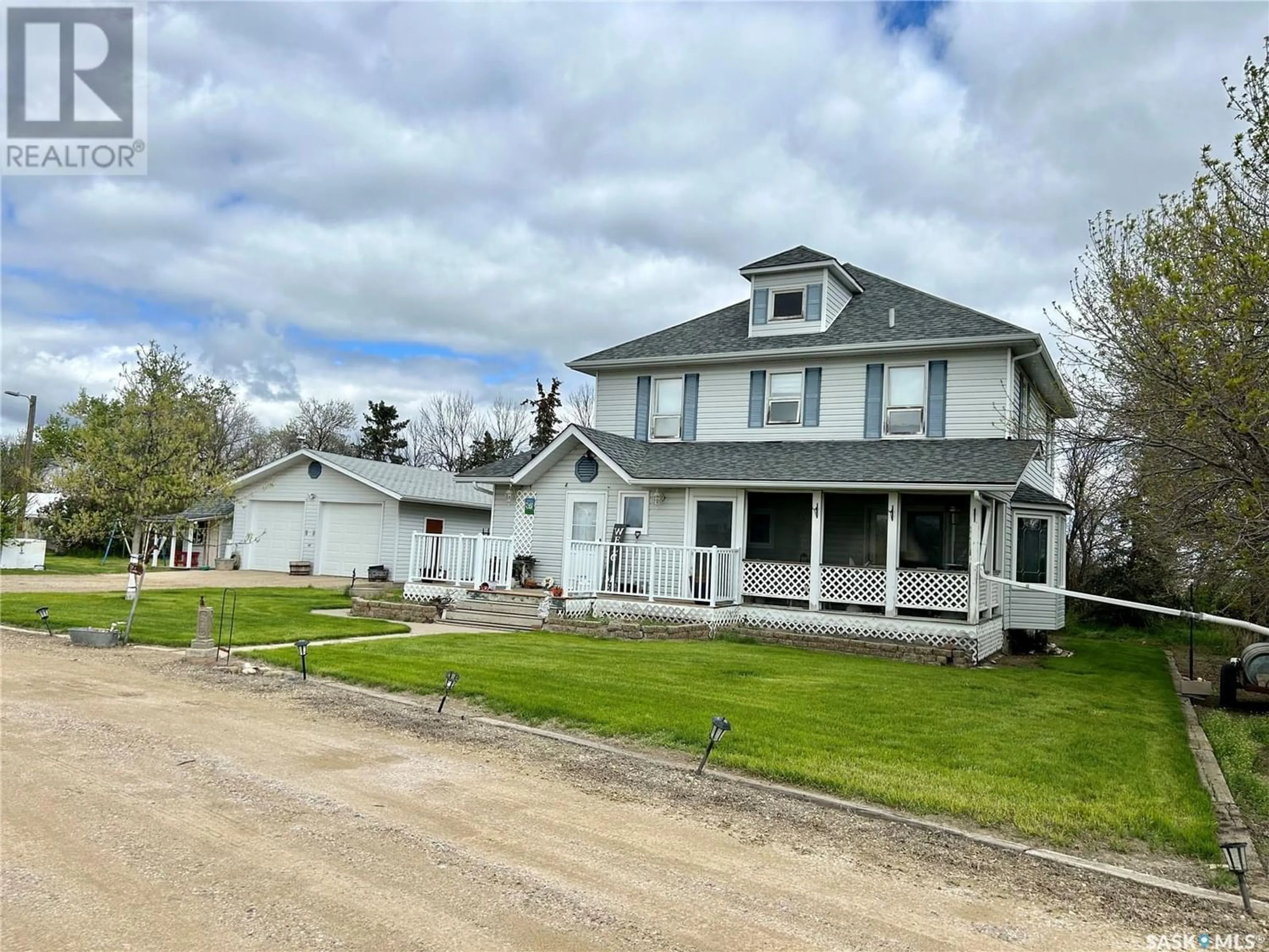 A pic from exterior of the house or condo for Hodgeville Acreage, Lawtonia Rm No. 135 Saskatchewan S0H2B0
