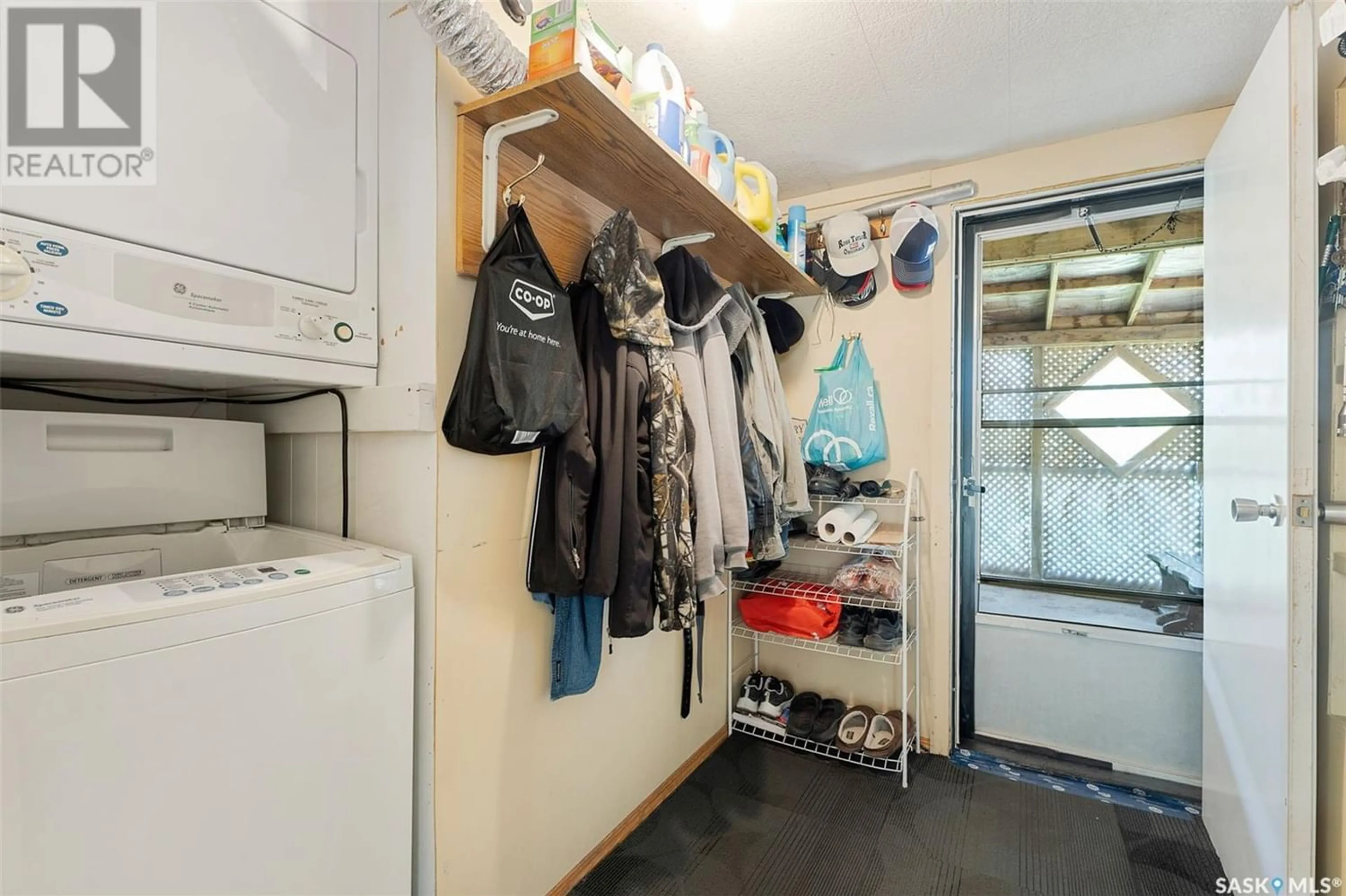 Laundry room for 1121 Grasswood ROAD, Corman Park Rm No. 344 Saskatchewan S7T1A7