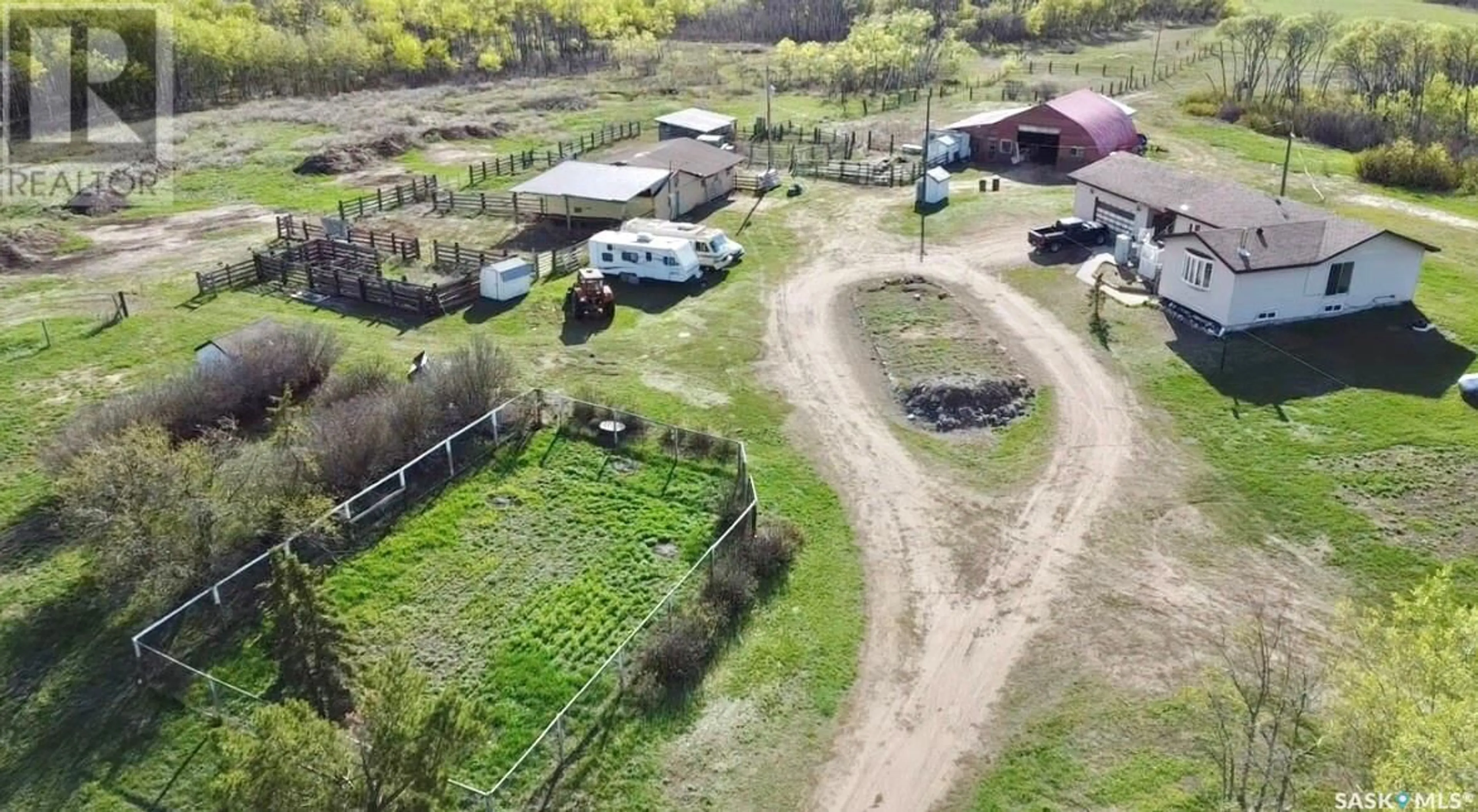 Fenced yard for Hesselberg Acreage, Grandora Saskatchewan S0K1B0