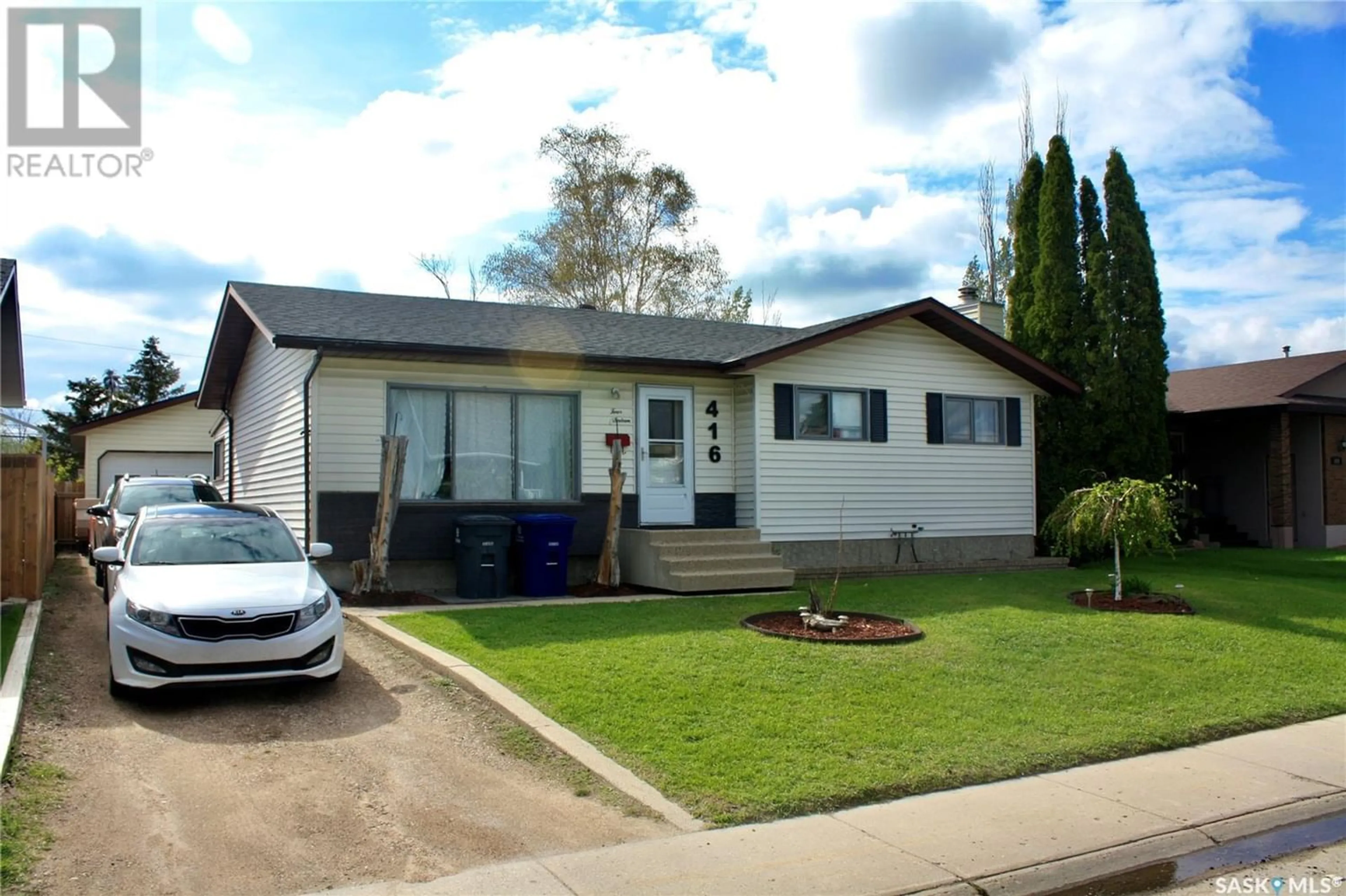 Frontside or backside of a home for 416 3rd AVENUE S, Martensville Saskatchewan S0K2T0