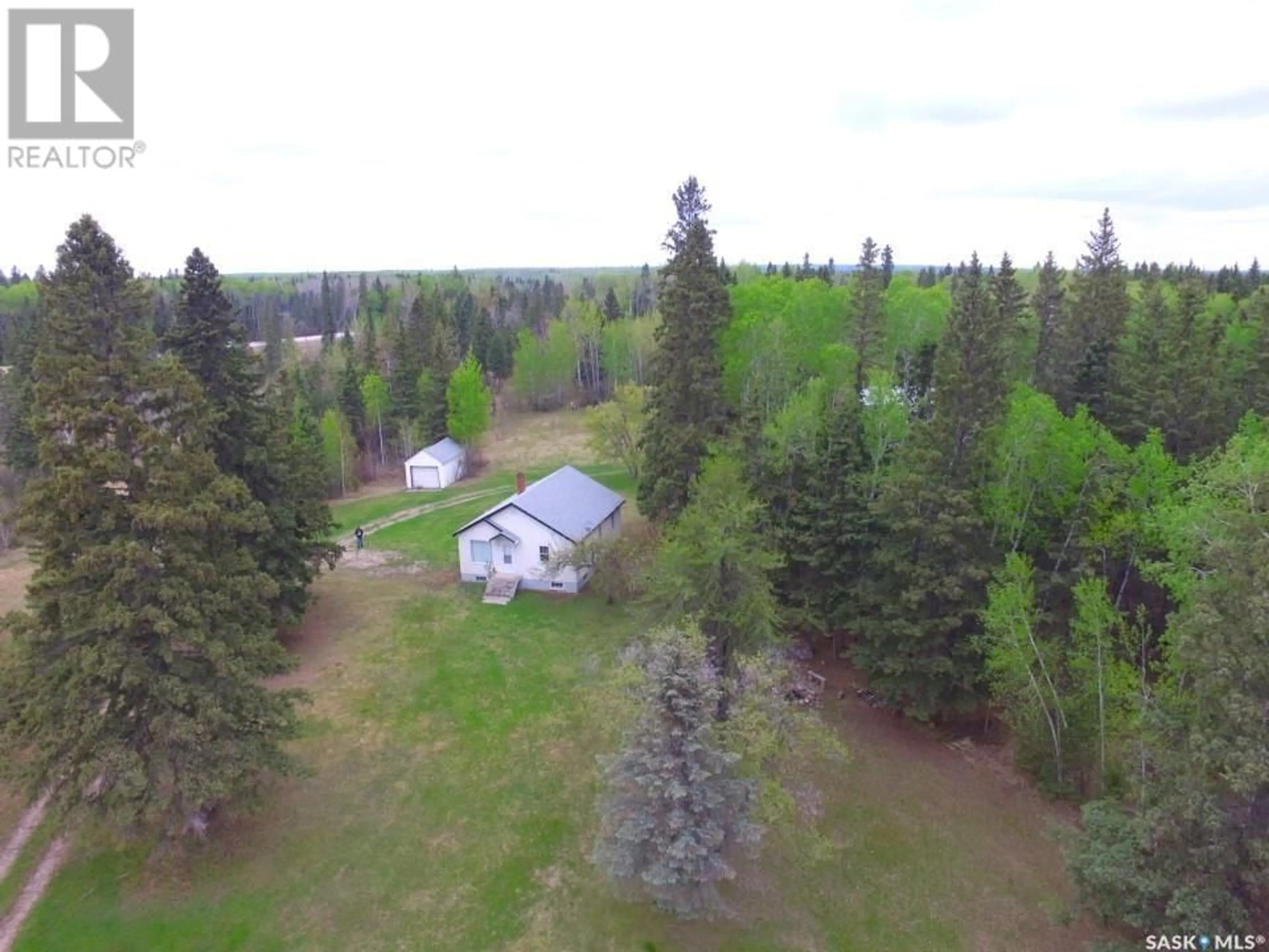 Cottage for Acreage RM of Paddockwood, Paddockwood Rm No. 520 Saskatchewan S0J0N0