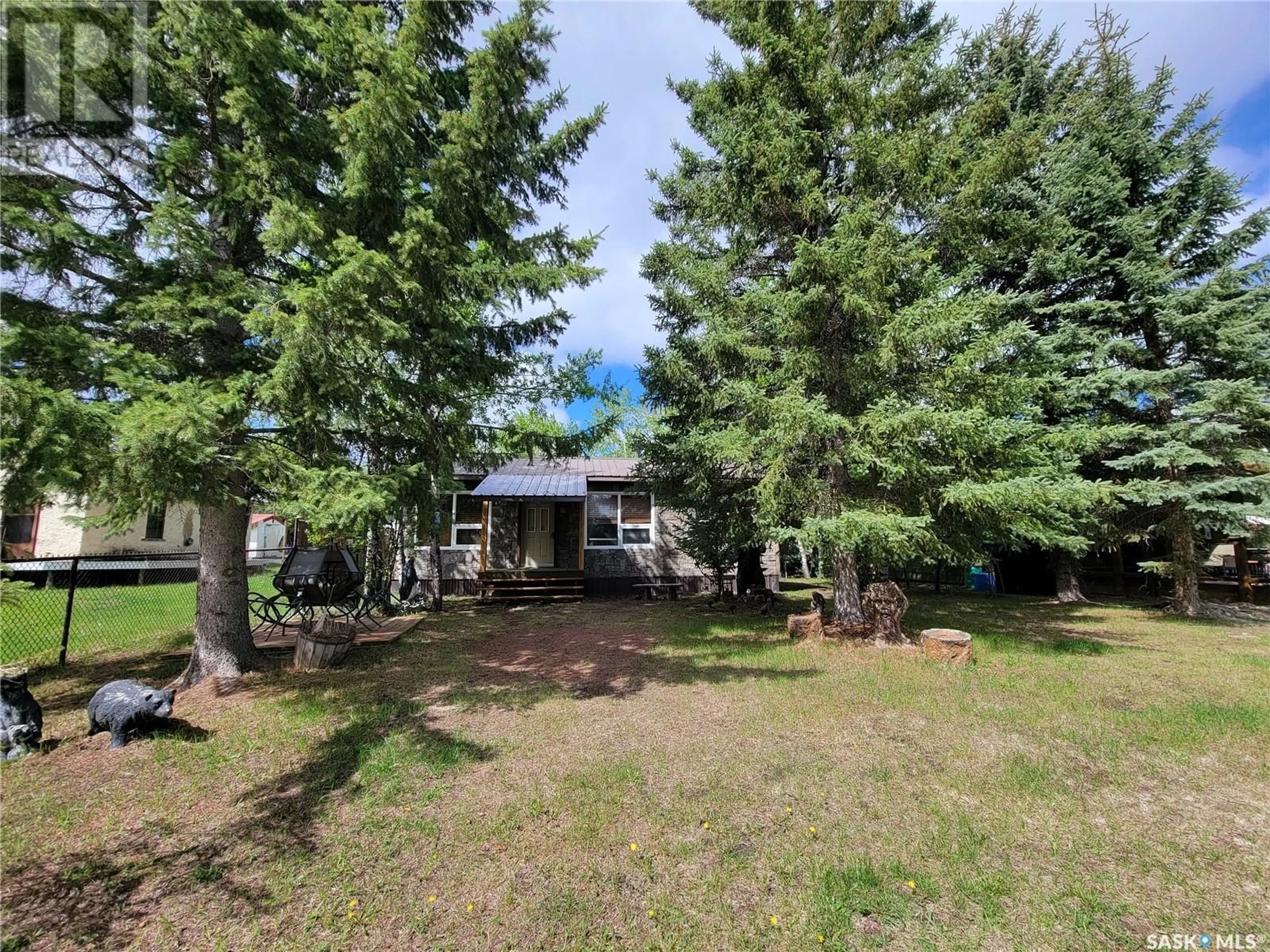A pic from outside/outdoor area/front of a property/back of a property/a pic from drone, forest/trees view for 10 SUFFERN LAKE, Senlac Rm No. 411 Saskatchewan S0L2Y0