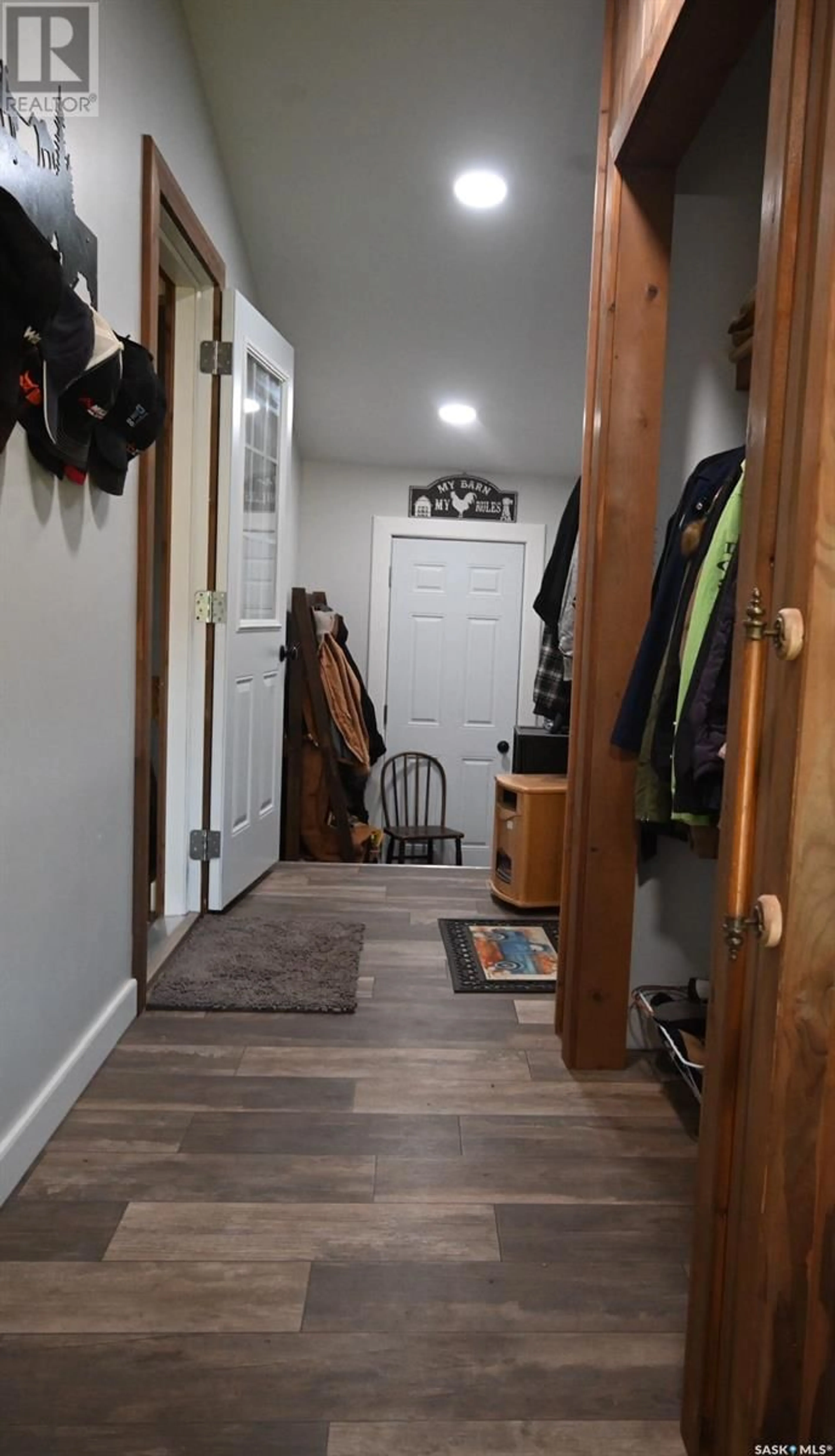 Indoor entryway for Smith Acreage, Pleasantdale Rm No. 398 Saskatchewan S0E1A0