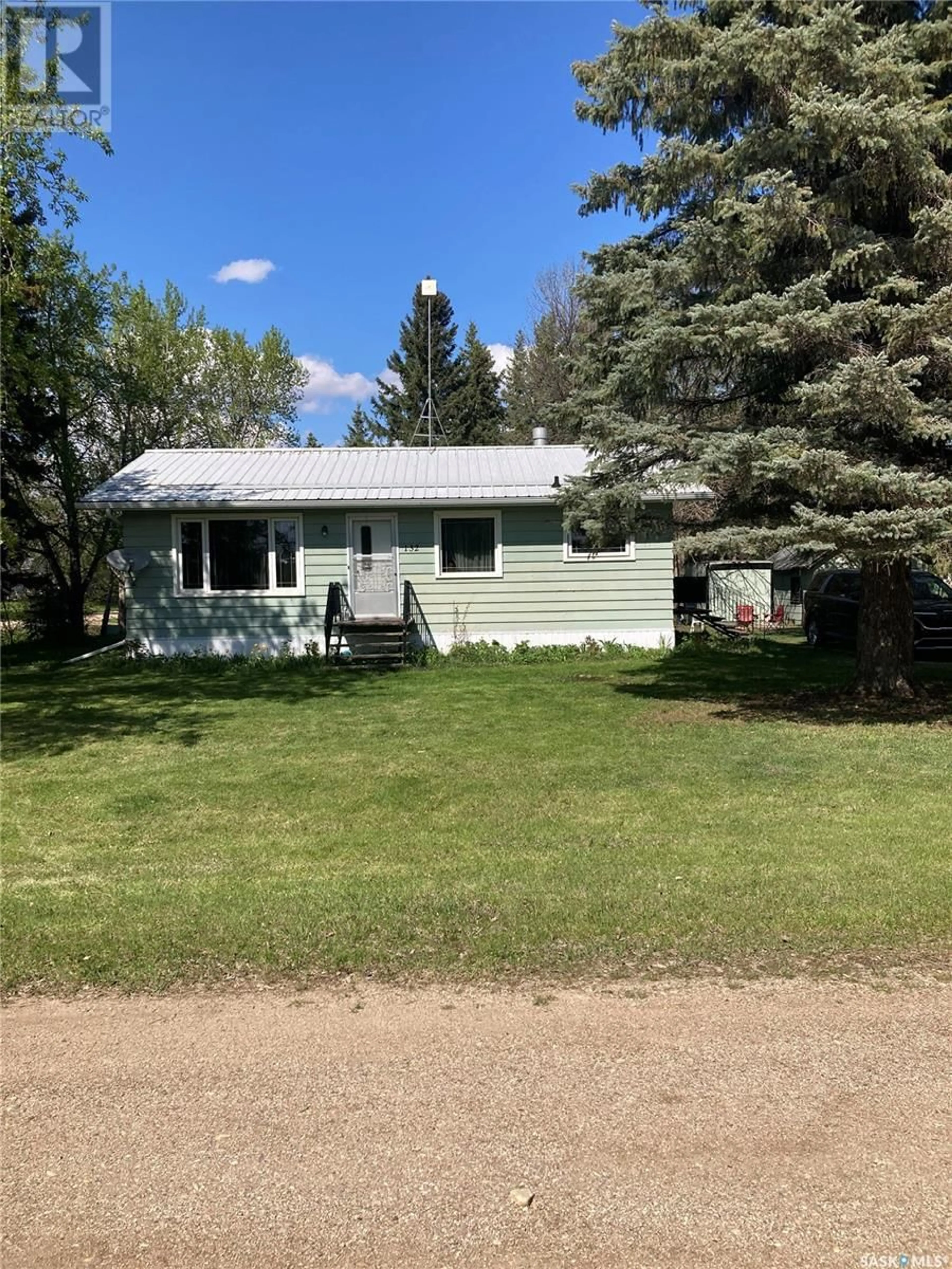 Frontside or backside of a home for 132 Second AVENUE W, Margo Saskatchewan S0A2M0