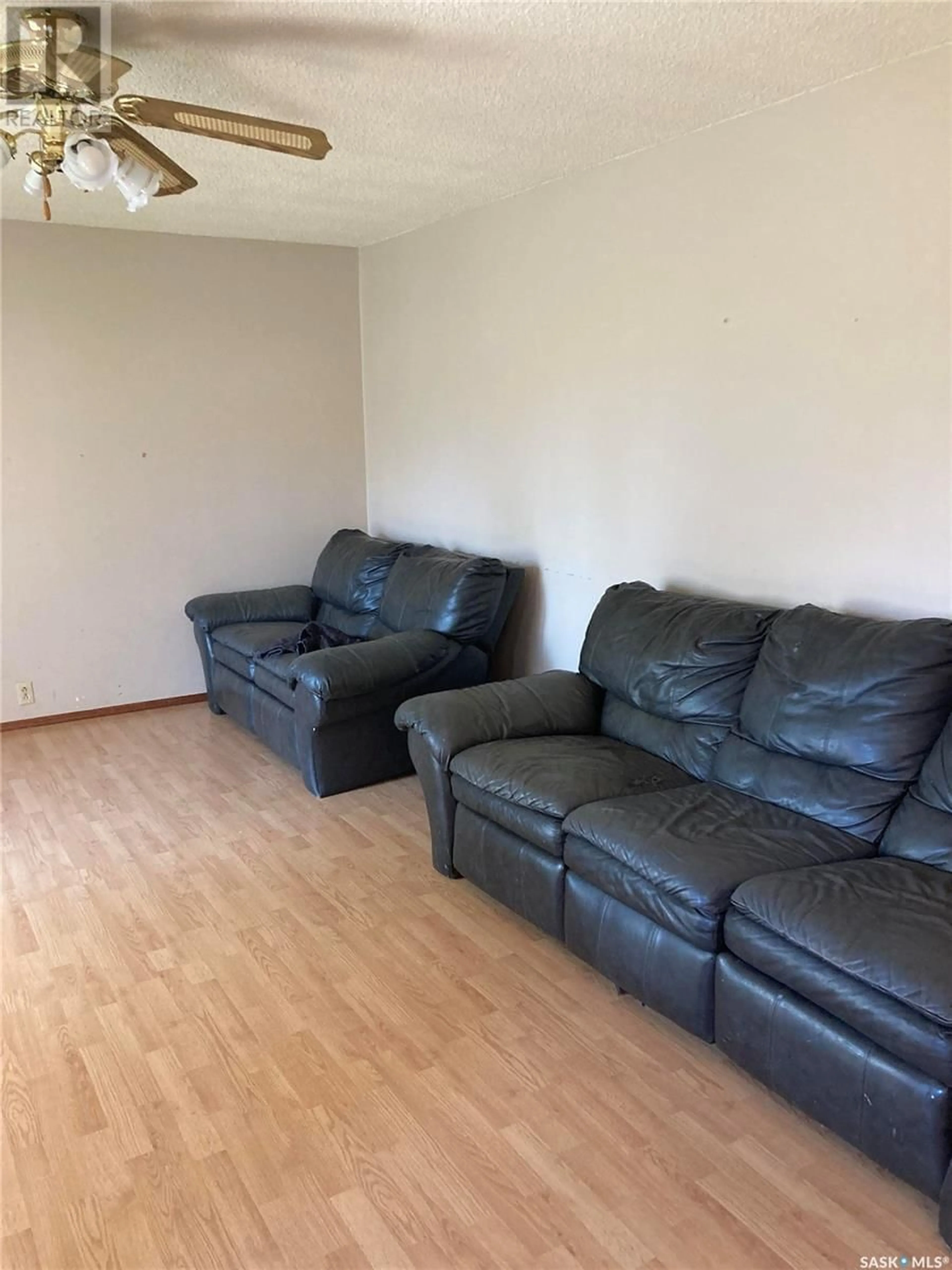 Living room for 132 Second AVENUE W, Margo Saskatchewan S0A2M0