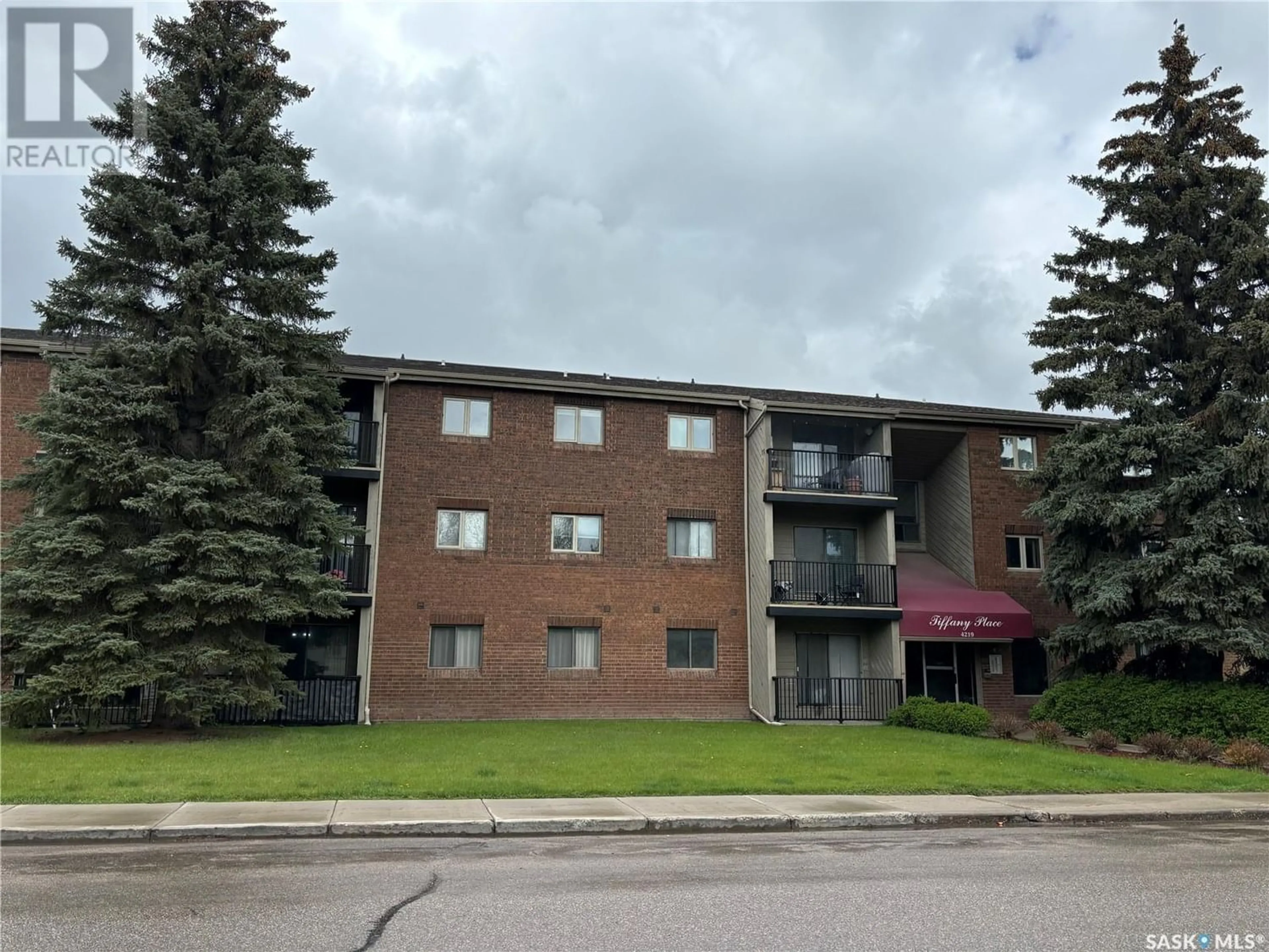 A pic from exterior of the house or condo for 3 4219 Degeer STREET, Saskatoon Saskatchewan S7H4N6