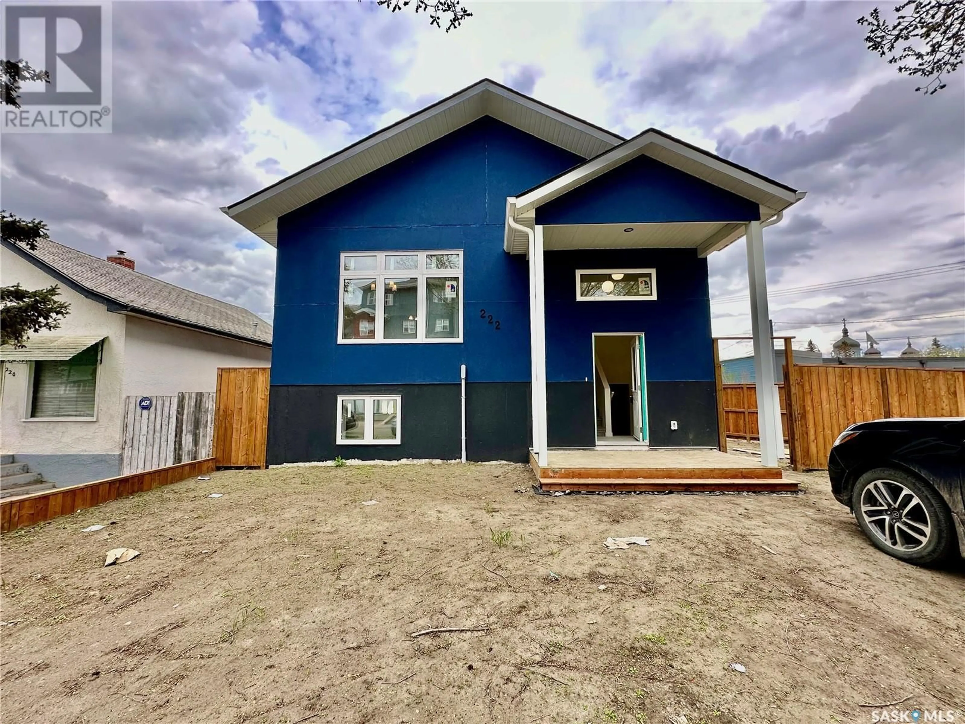 Frontside or backside of a home for 222 K AVENUE S, Saskatoon Saskatchewan S7M1R9