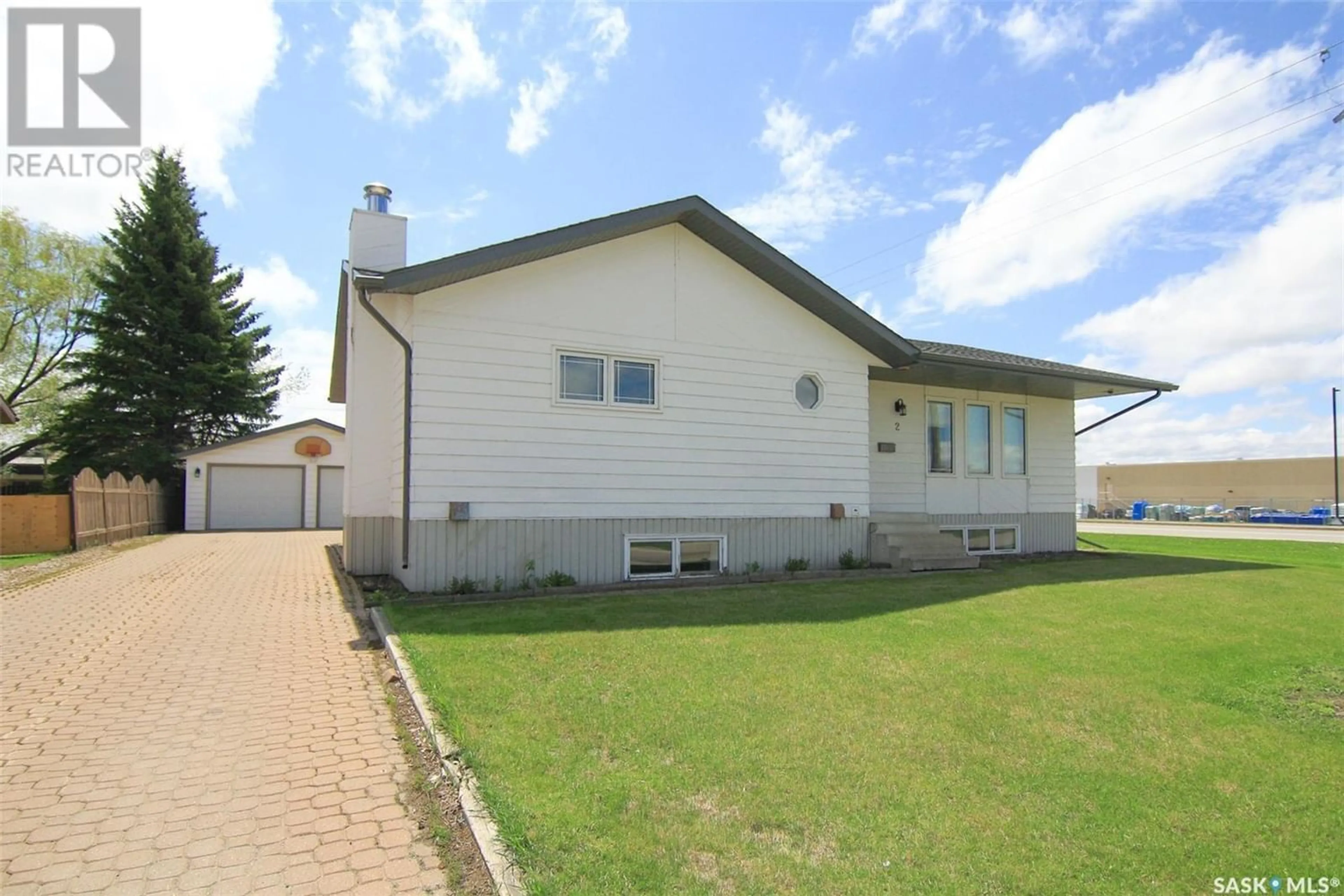 Frontside or backside of a home for 2 Morrison DRIVE, Yorkton Saskatchewan S3N3X1