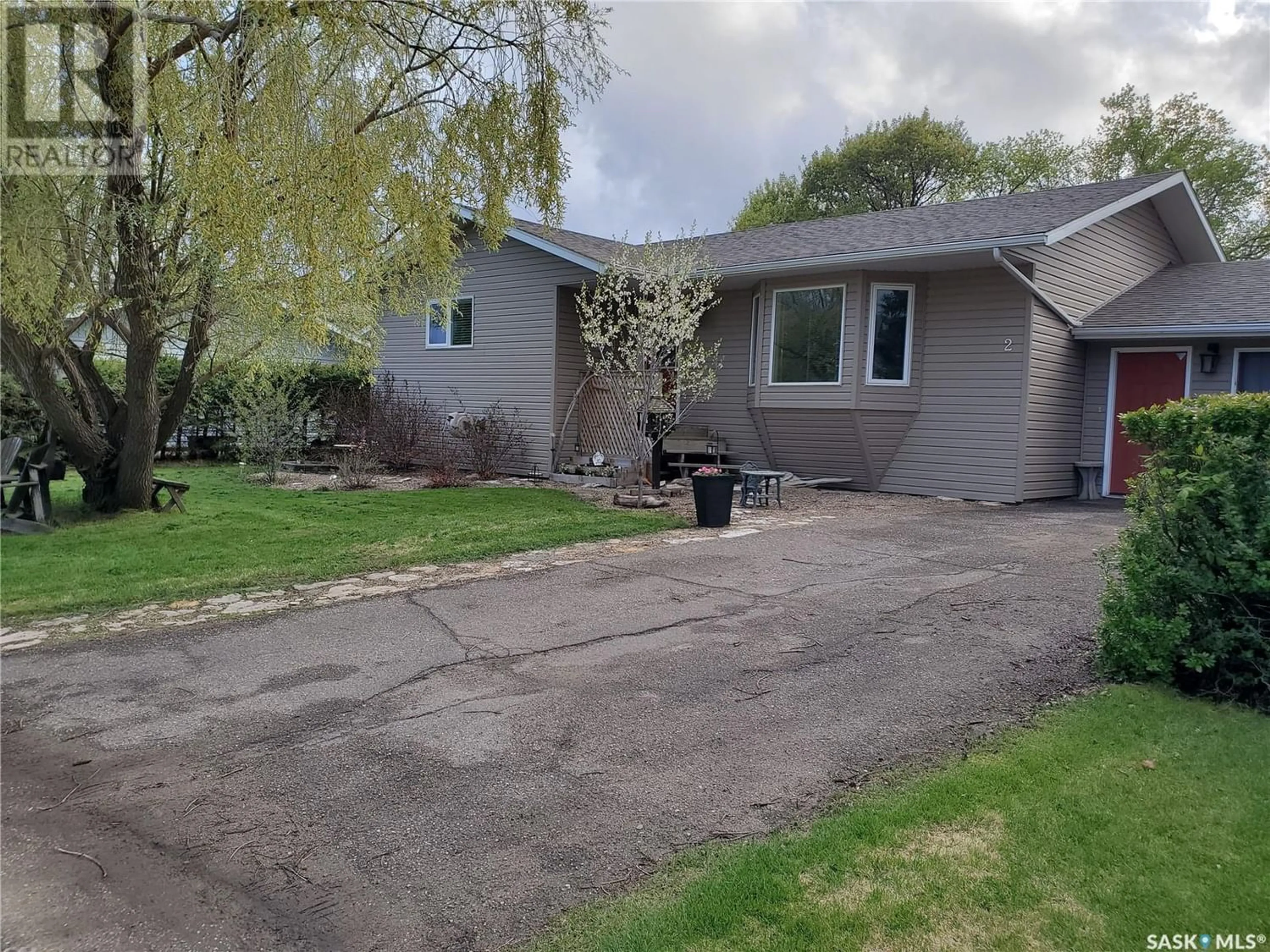 Frontside or backside of a home for 2 Valecrest PLACE, Tisdale Saskatchewan S0E1T0