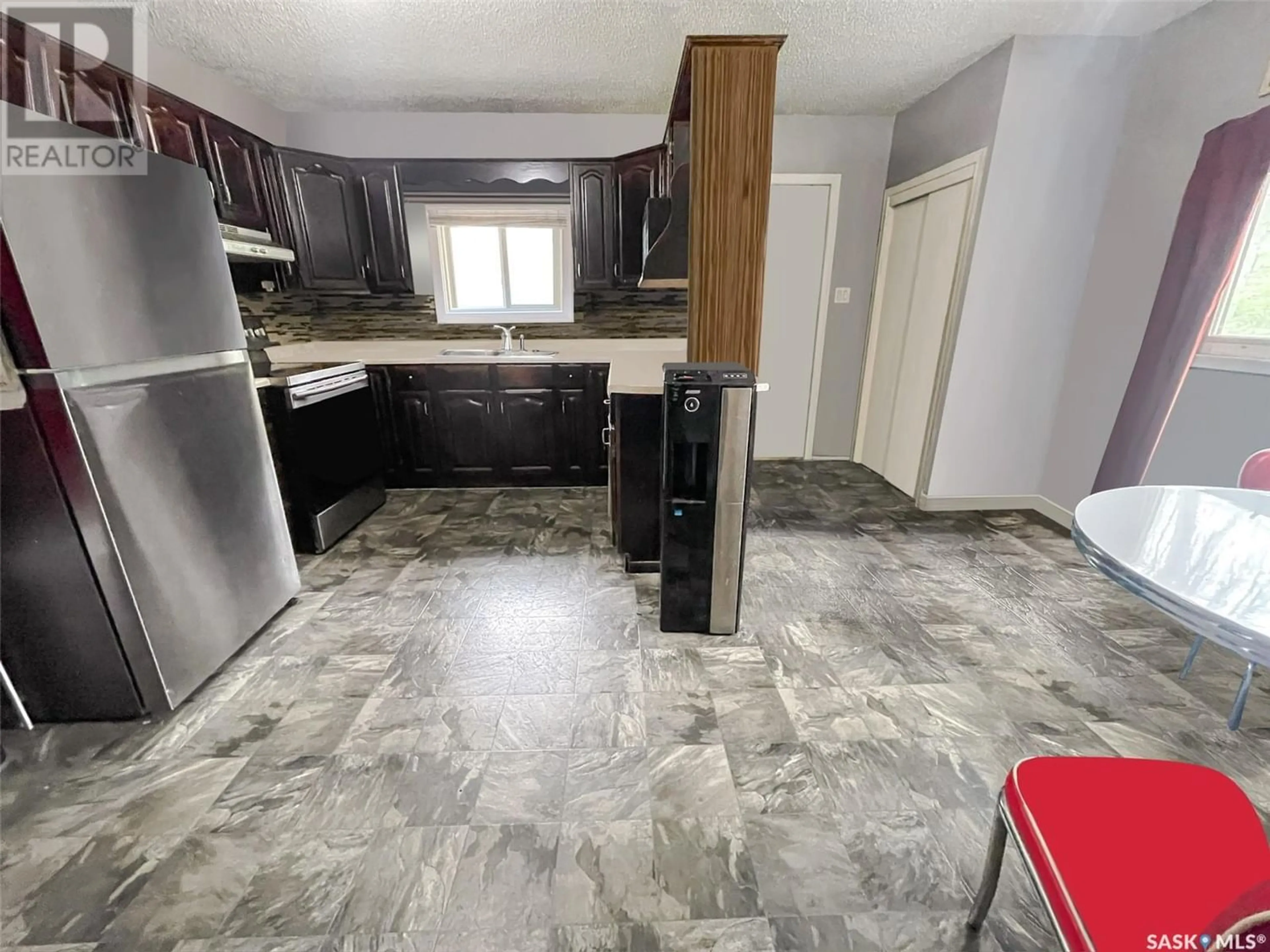 Standard kitchen, not visible floor, cottage for 314 10th AVENUE NW, Swift Current Saskatchewan S9H1B6