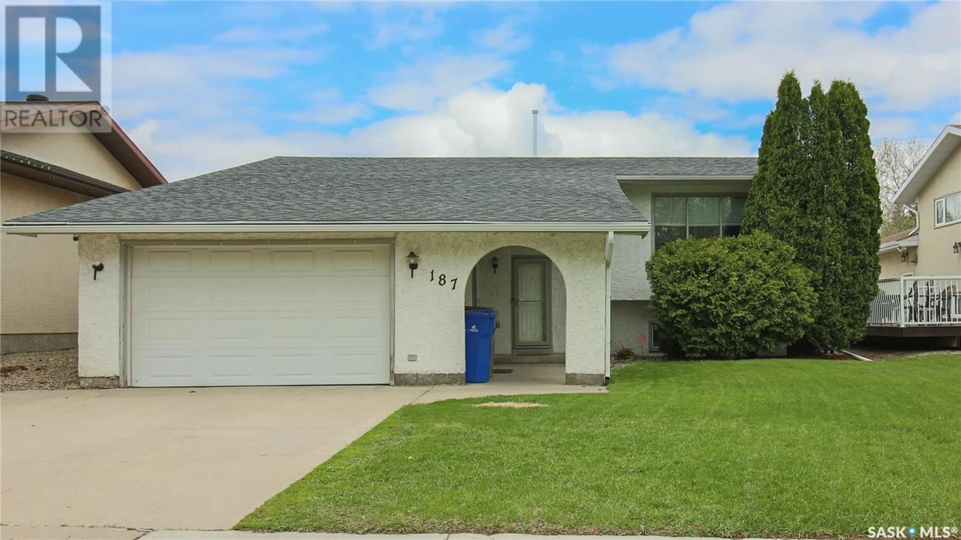 Frontside or backside of a home for 187 Merlin CRESCENT, Regina Saskatchewan S4R3E6