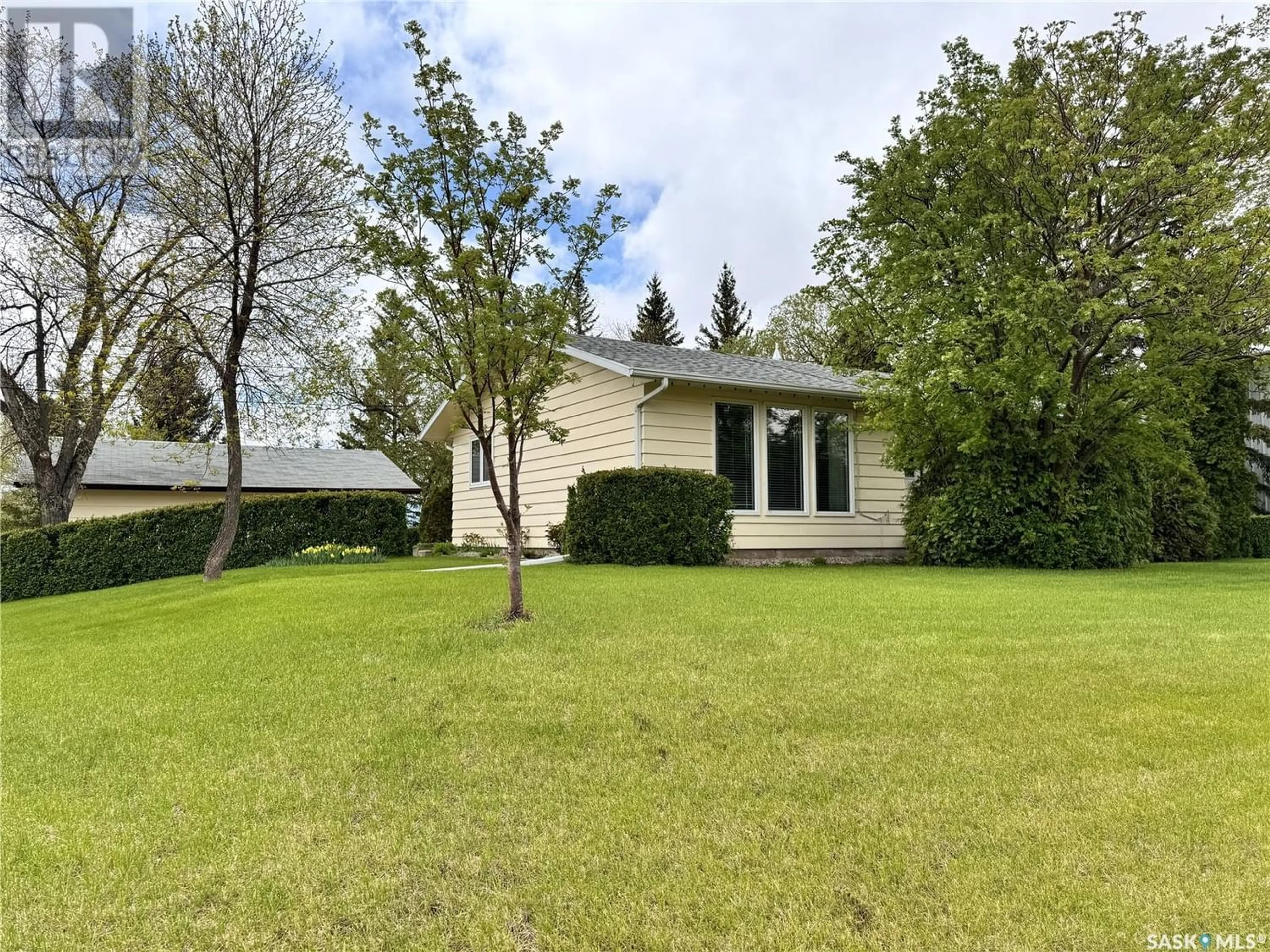 Frontside or backside of a home for 1008 2nd AVENUE, Raymore Saskatchewan S0A3J0