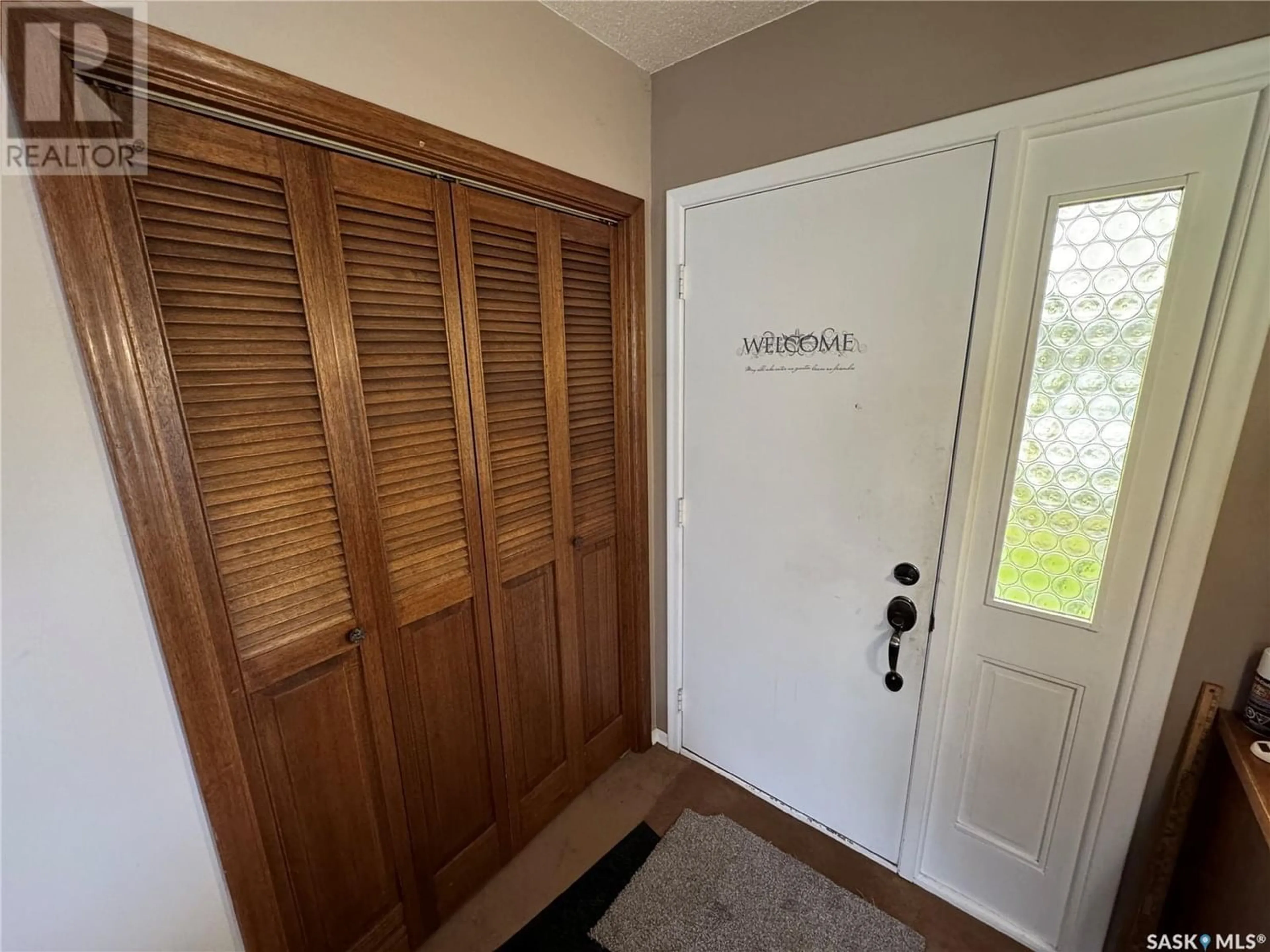 Indoor entryway, wood floors for 114 Morken STREET, Sturgis Saskatchewan S0A4A0