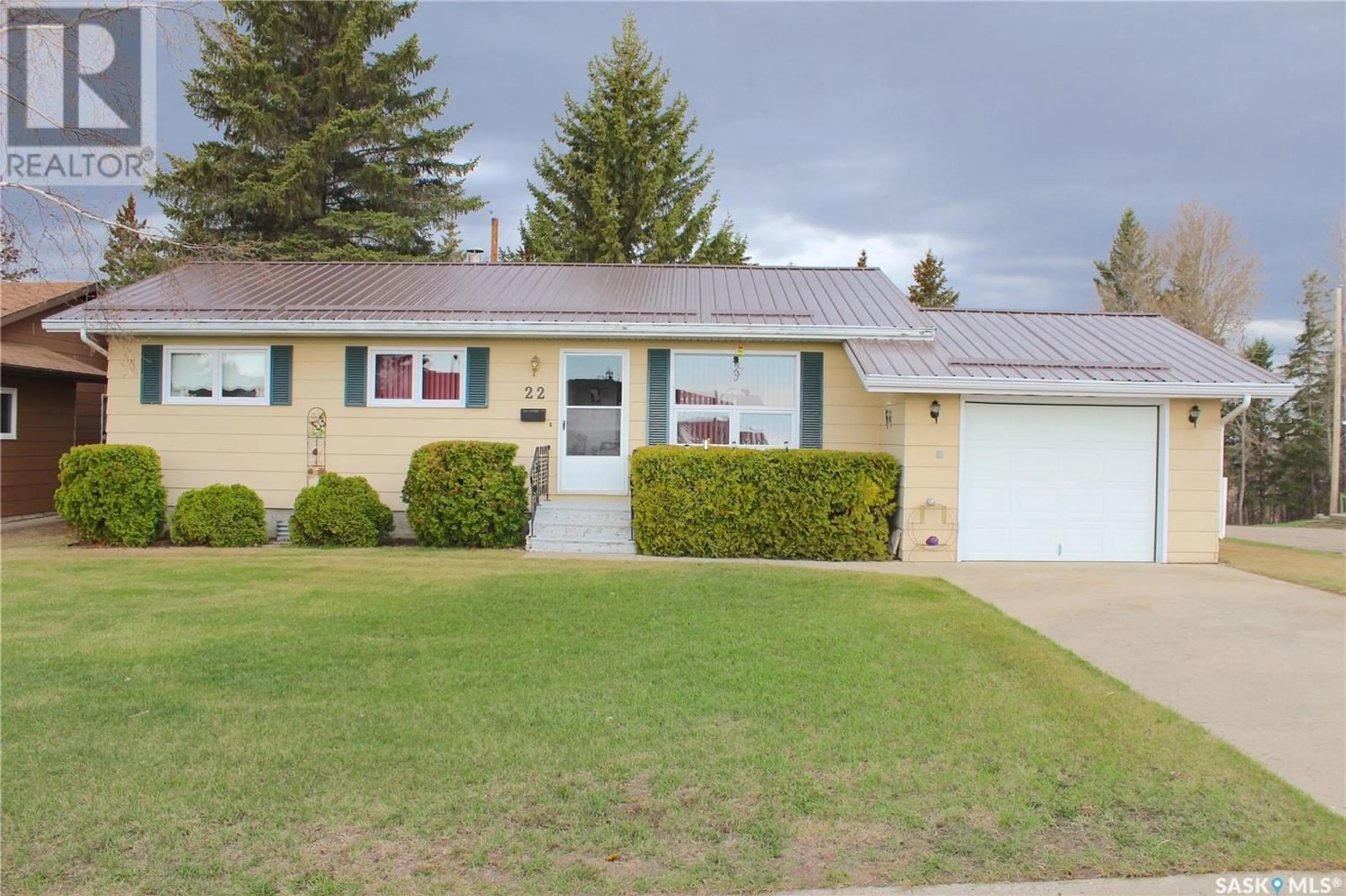 Frontside or backside of a home for 22 DAVIES STREET, Springside Saskatchewan S0A3V0
