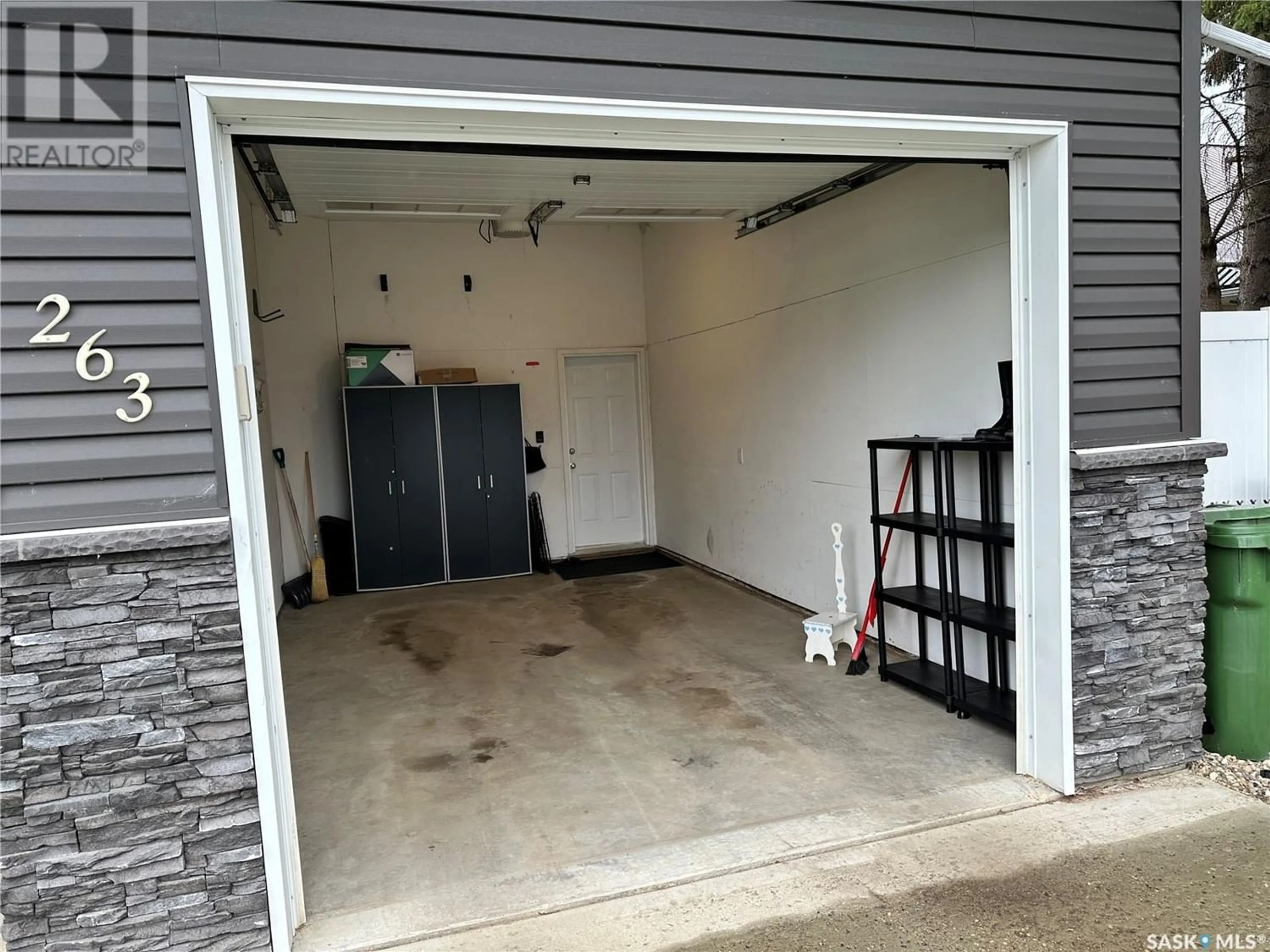 Indoor garage for 263 30th STREET, Battleford Saskatchewan S0M0E0