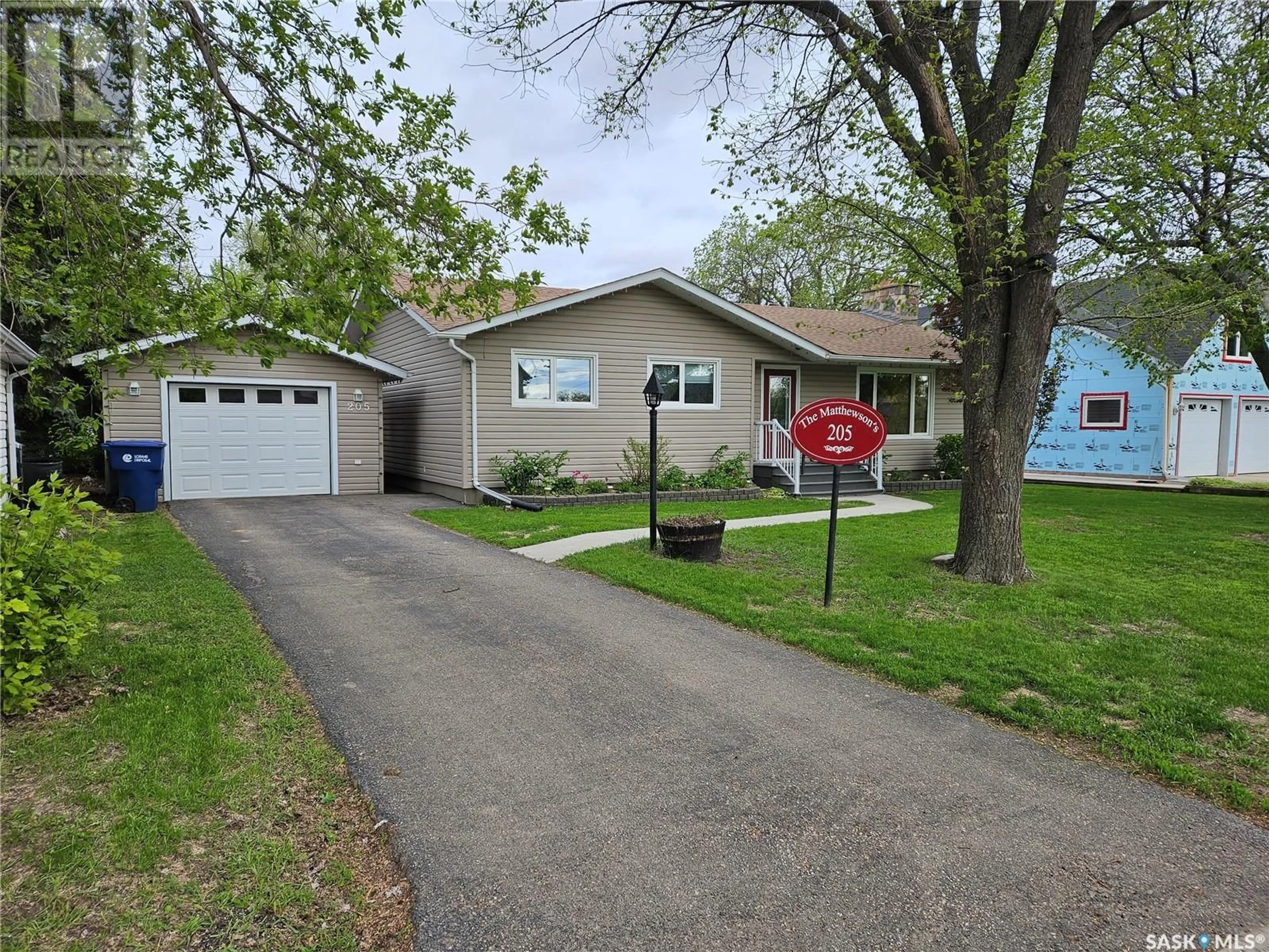 Frontside or backside of a home for 205 1st STREET E, Carlyle Saskatchewan S0C0R0