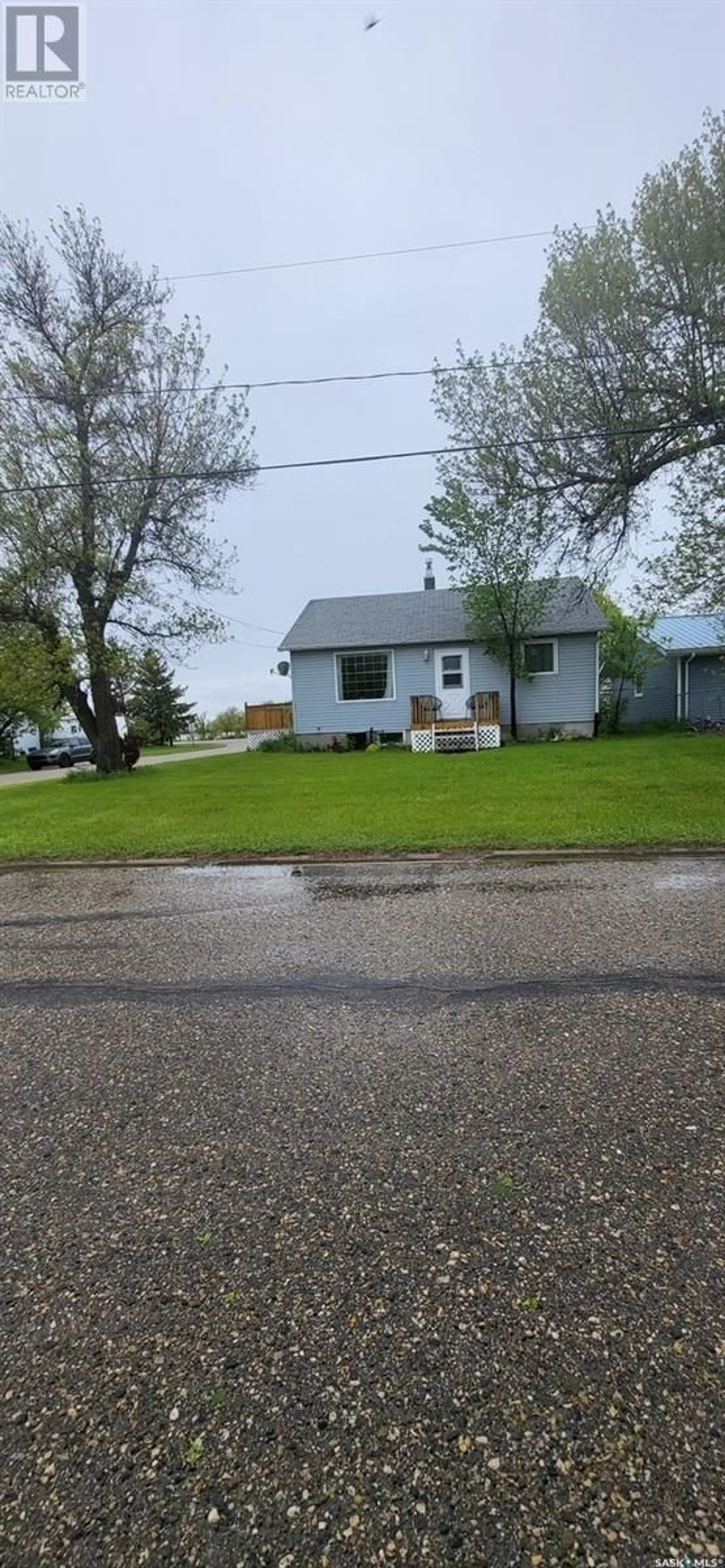 Frontside or backside of a home for 100 Pacific AVENUE, Carievale Saskatchewan S0C0P0