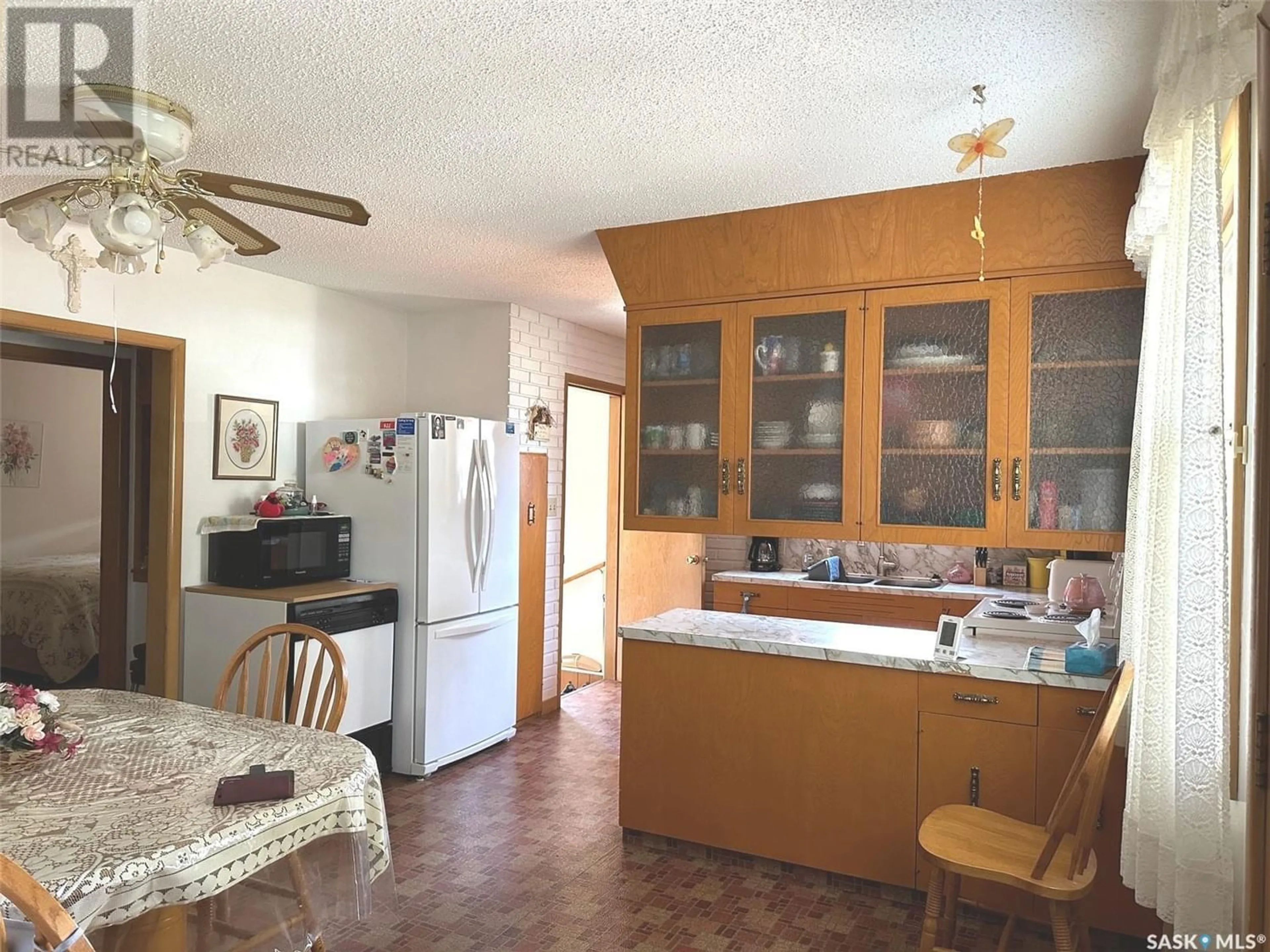 Kitchen for 214 Company AVENUE S, Fort Qu'Appelle Saskatchewan S0G1S0