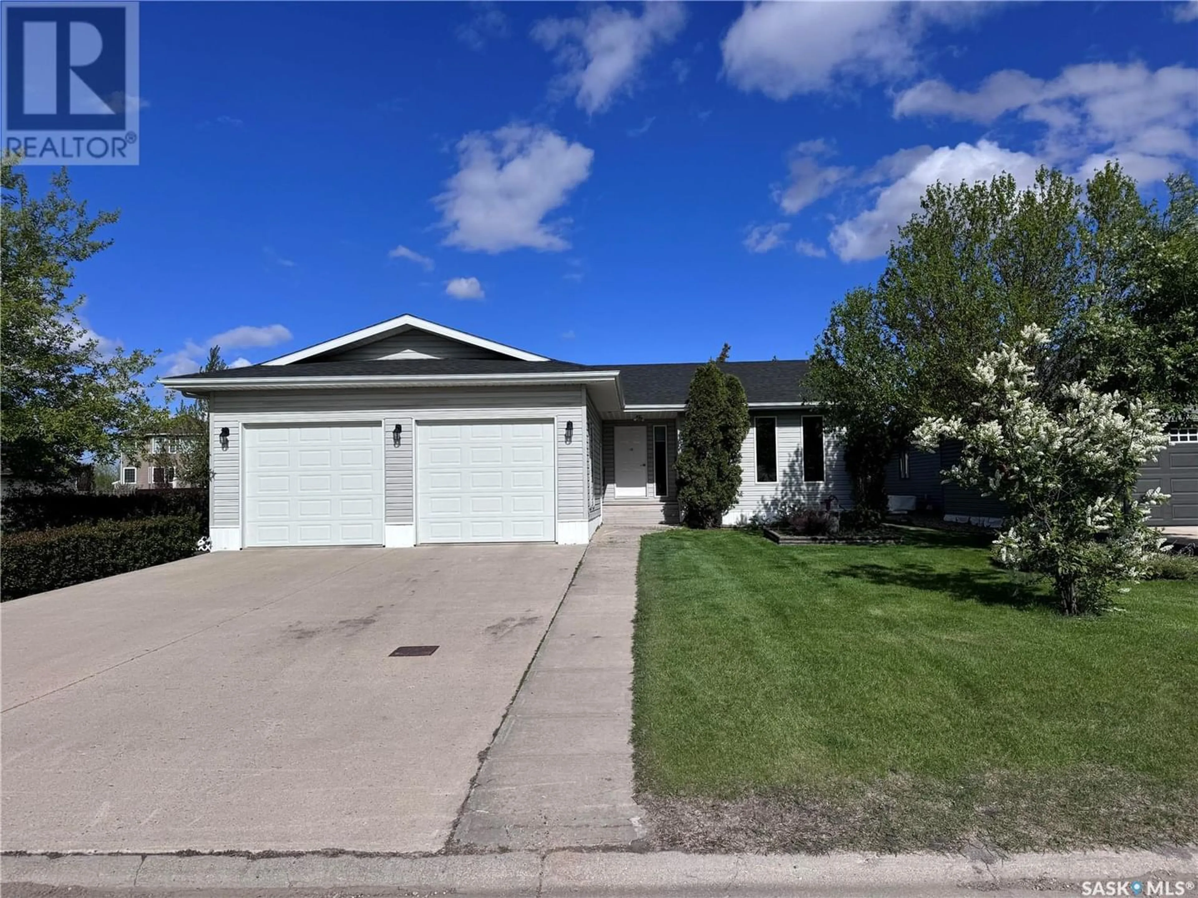 Frontside or backside of a home for 128 Cameron CRESCENT, Watson Saskatchewan S0K4V0