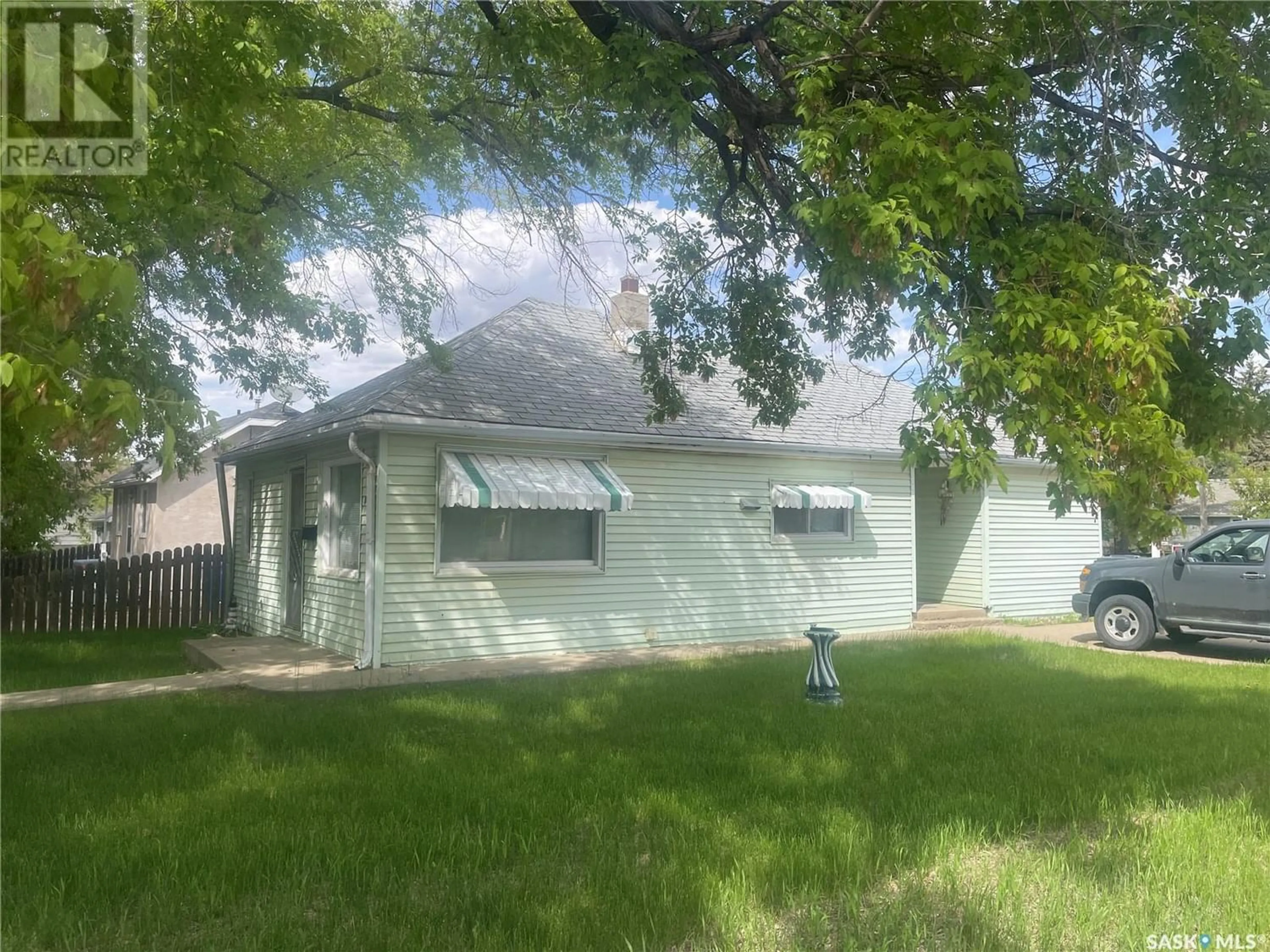 Frontside or backside of a home for 902 109th STREET, North Battleford Saskatchewan S9A2E2