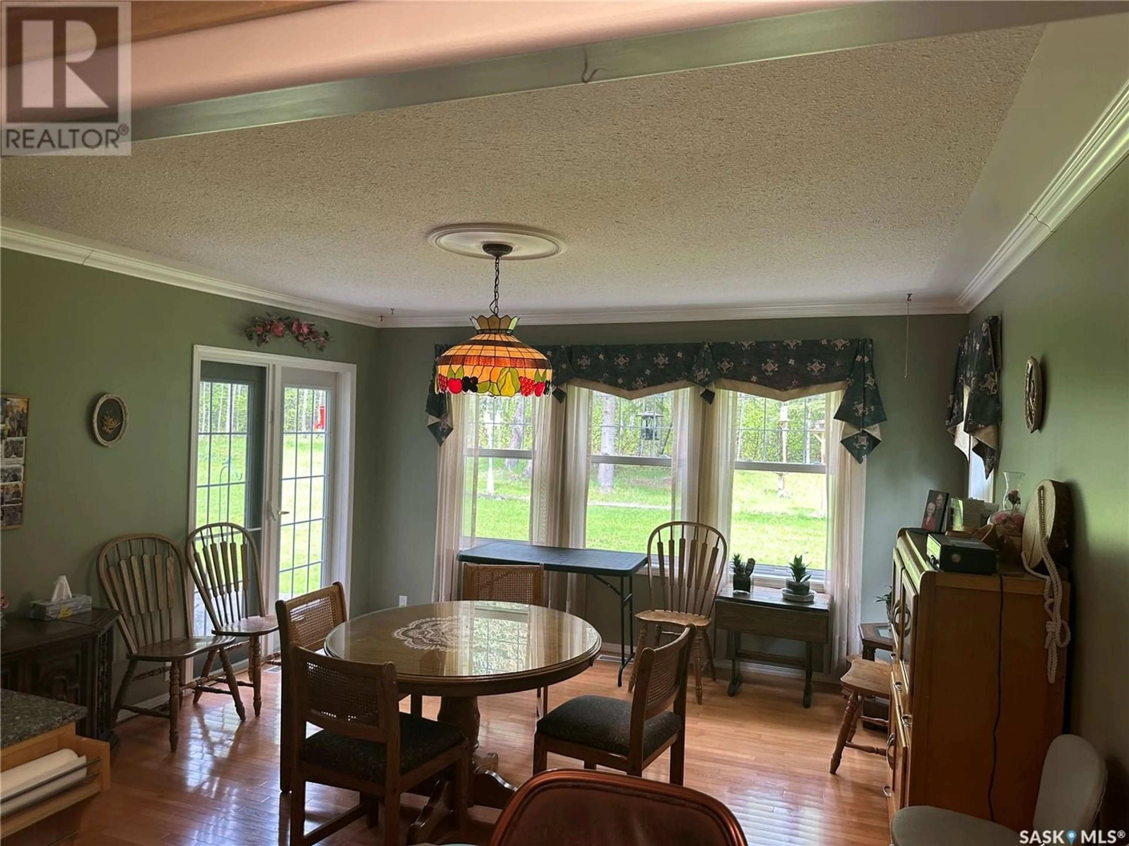 Dining room, wood floors, cottage for Big River Acreage, Big River Rm No. 555 Saskatchewan S0J0E0