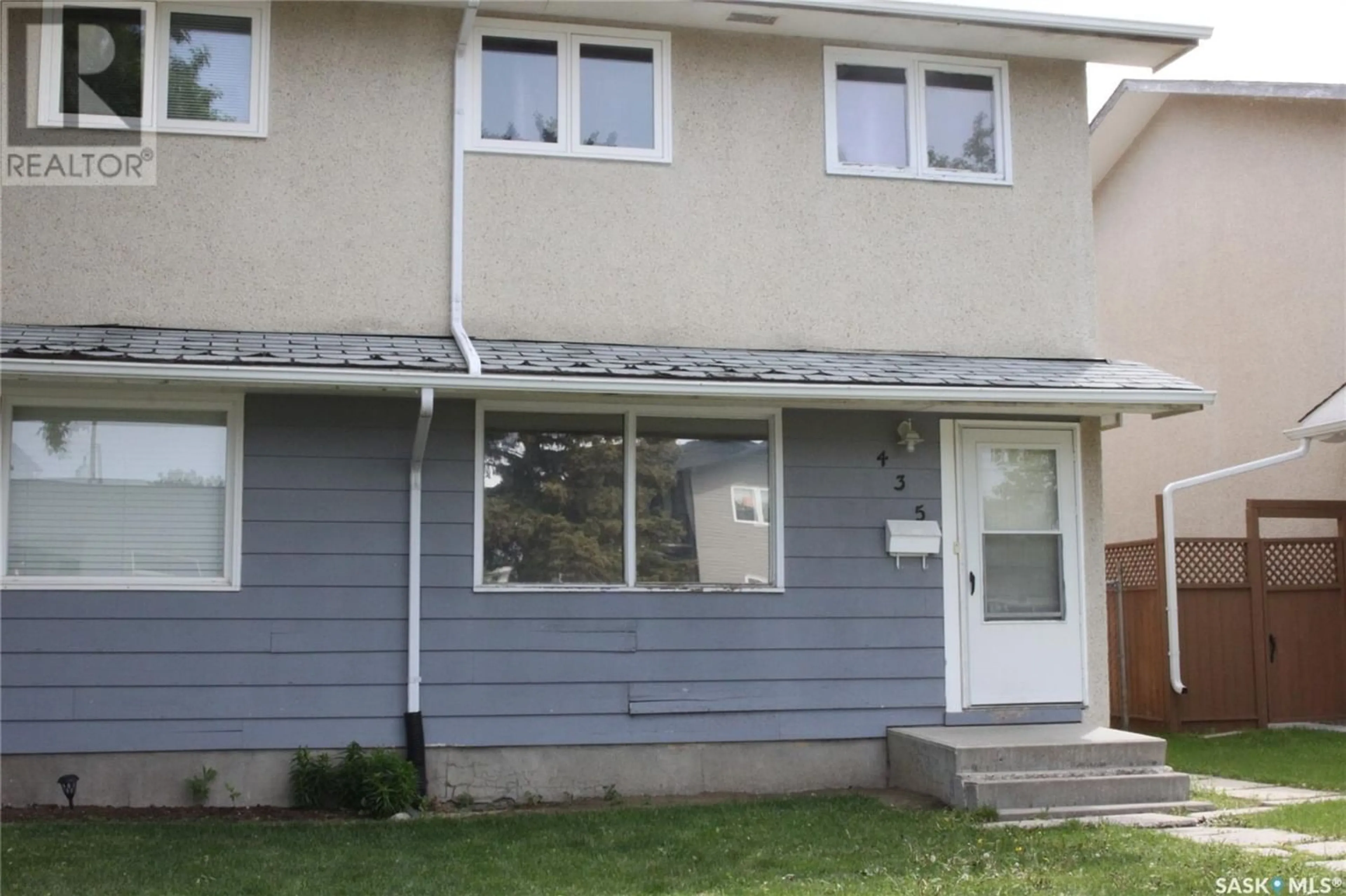 Outside view for 435 Arthur STREET, Regina Saskatchewan S4R4X5