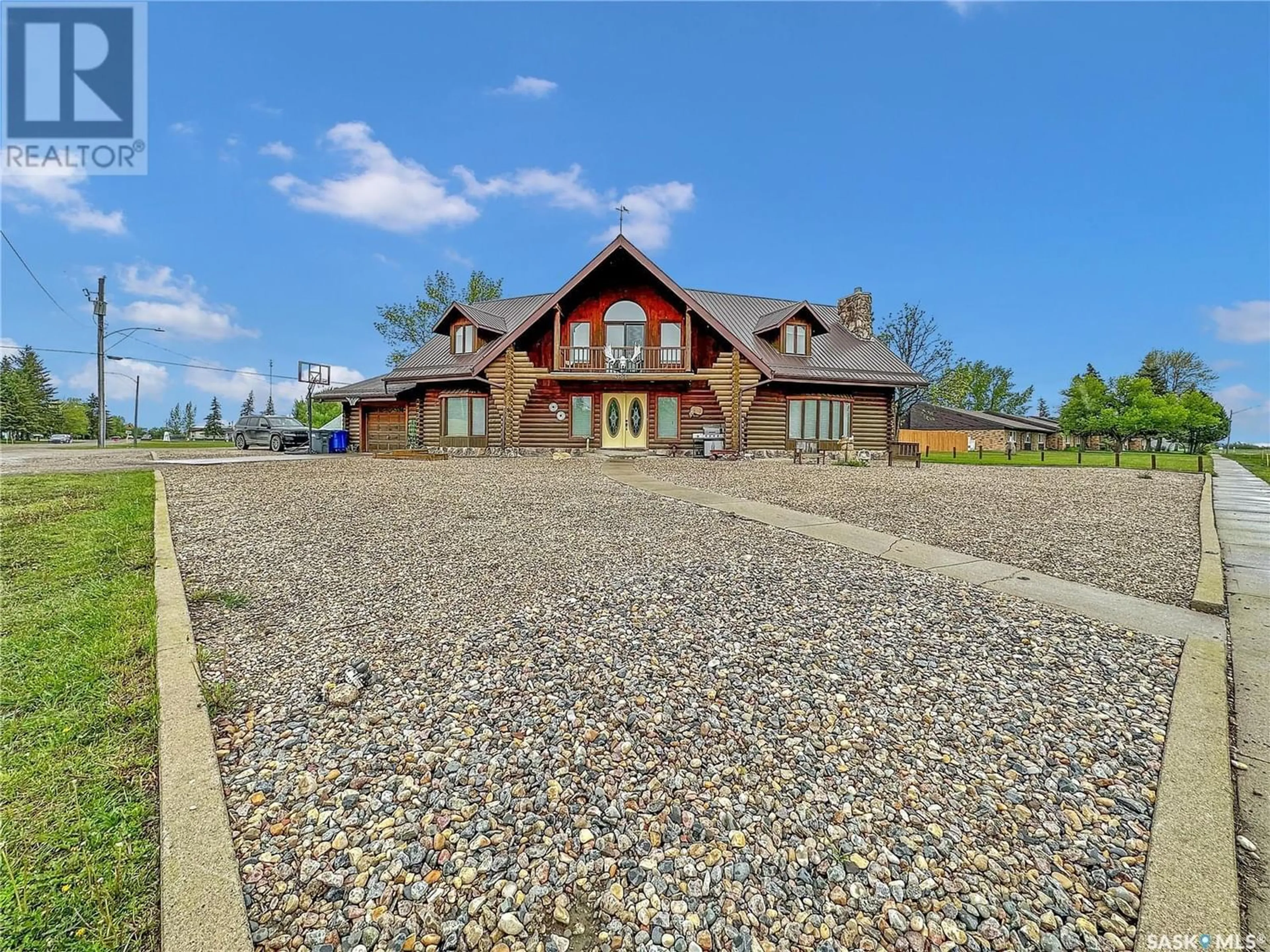 Outside view for 303 Main STREET, Spy Hill Saskatchewan S0A3W0