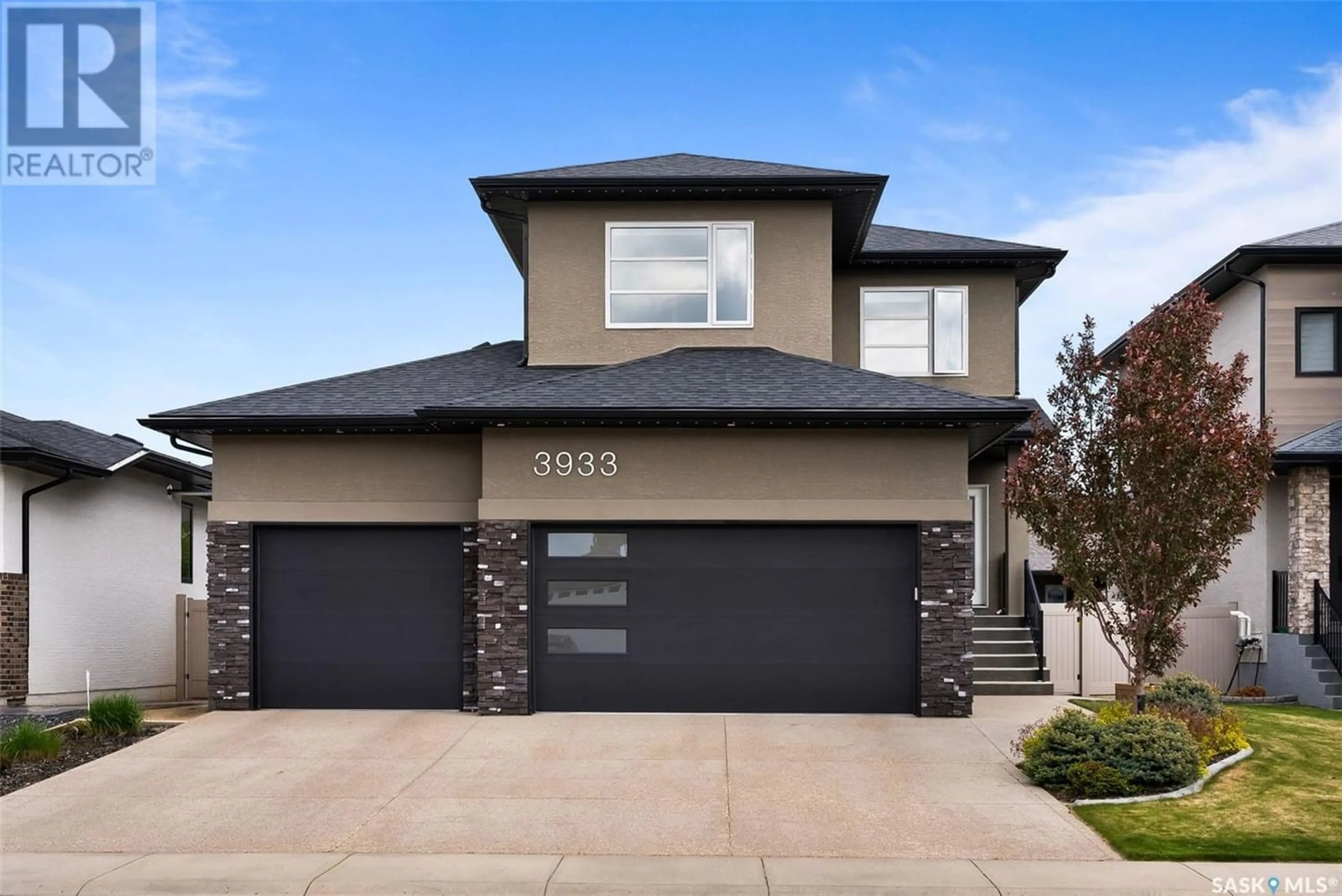 Frontside or backside of a home for 3933 Sandhill CRESCENT, Regina Saskatchewan S4V3G7