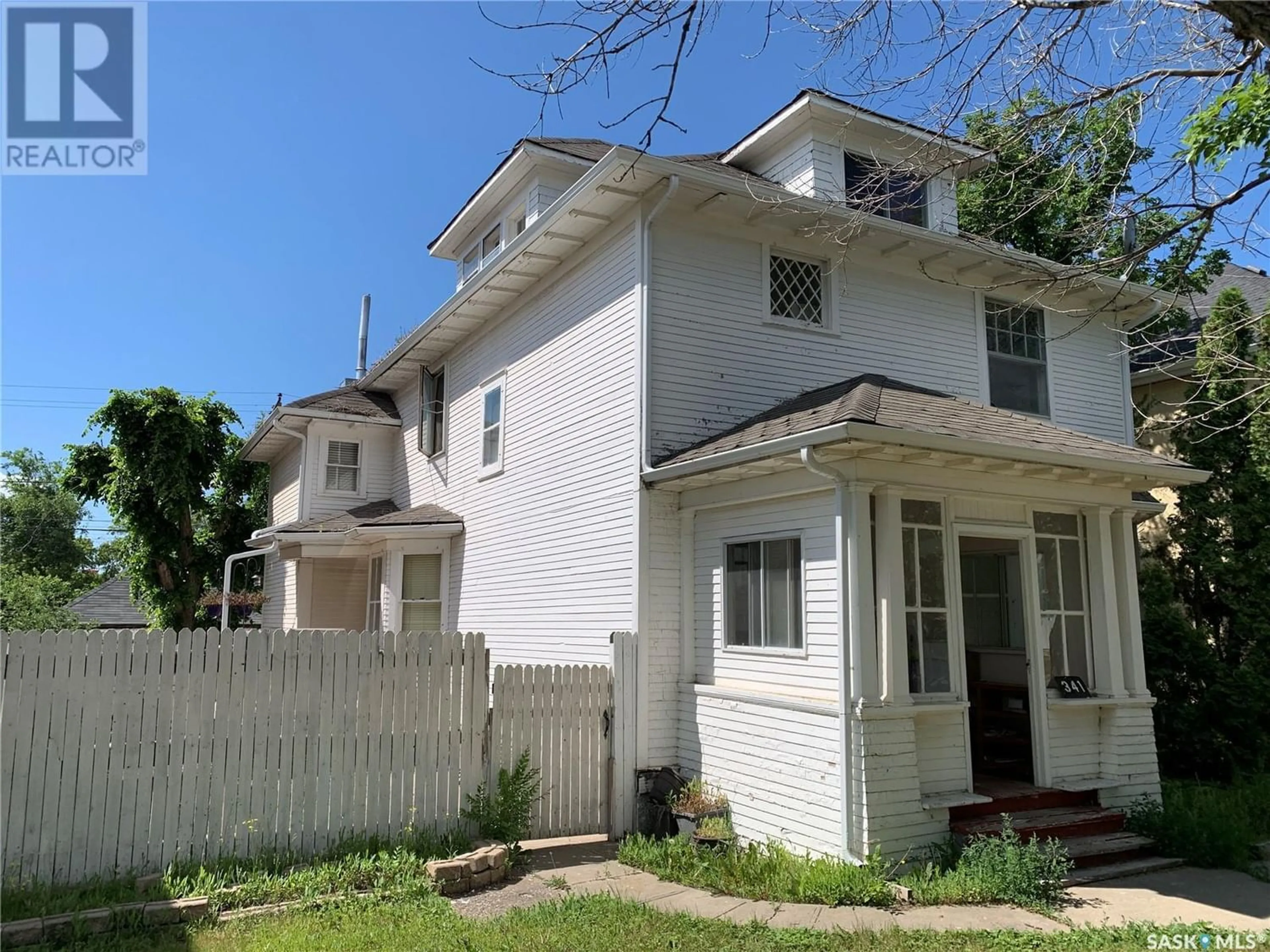 Frontside or backside of a home for 341 Ominica STREET W, Moose Jaw Saskatchewan S6H1X6