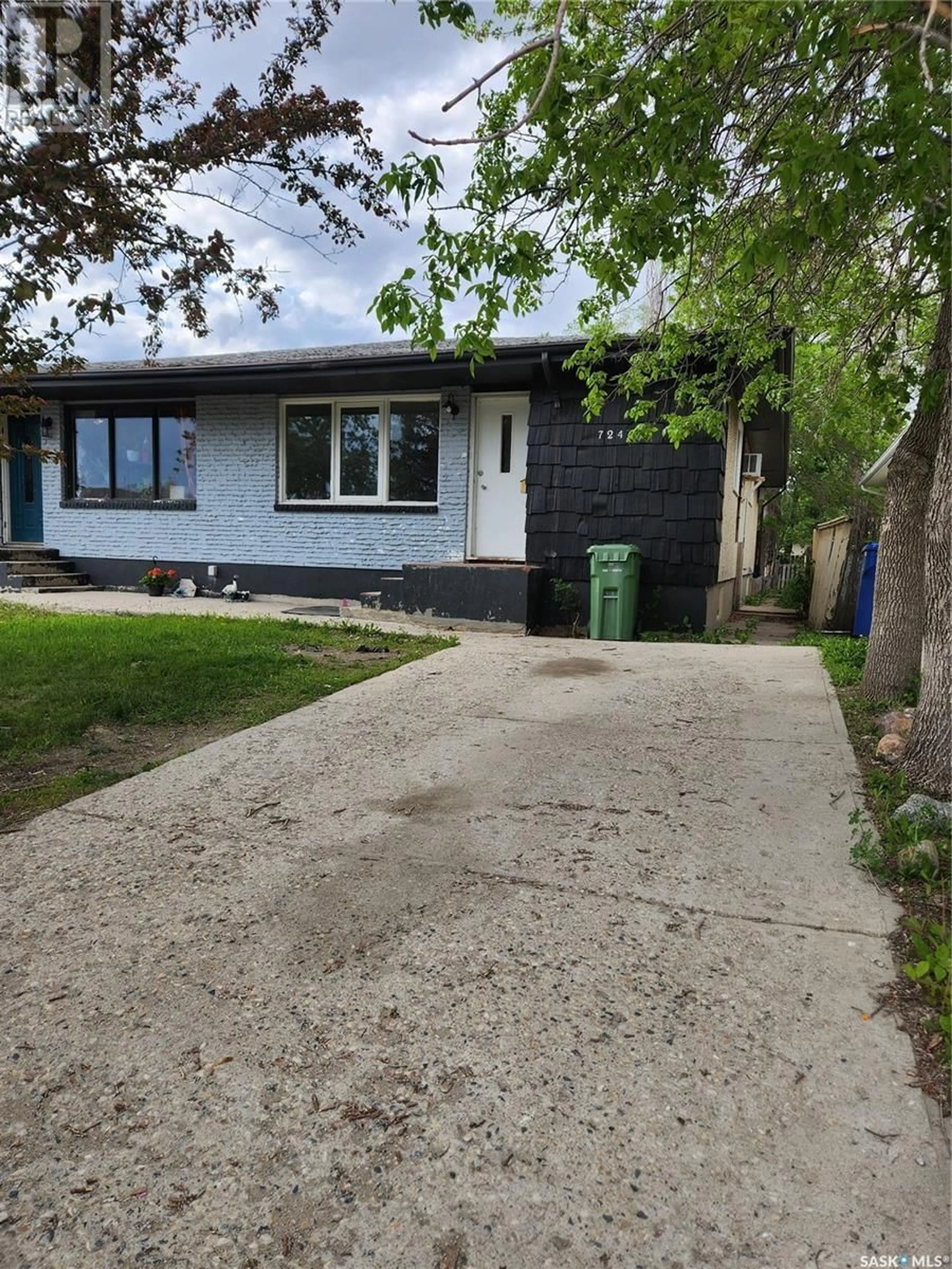 Frontside or backside of a home for 7244 Bowman AVENUE, Regina Saskatchewan S4T6K8