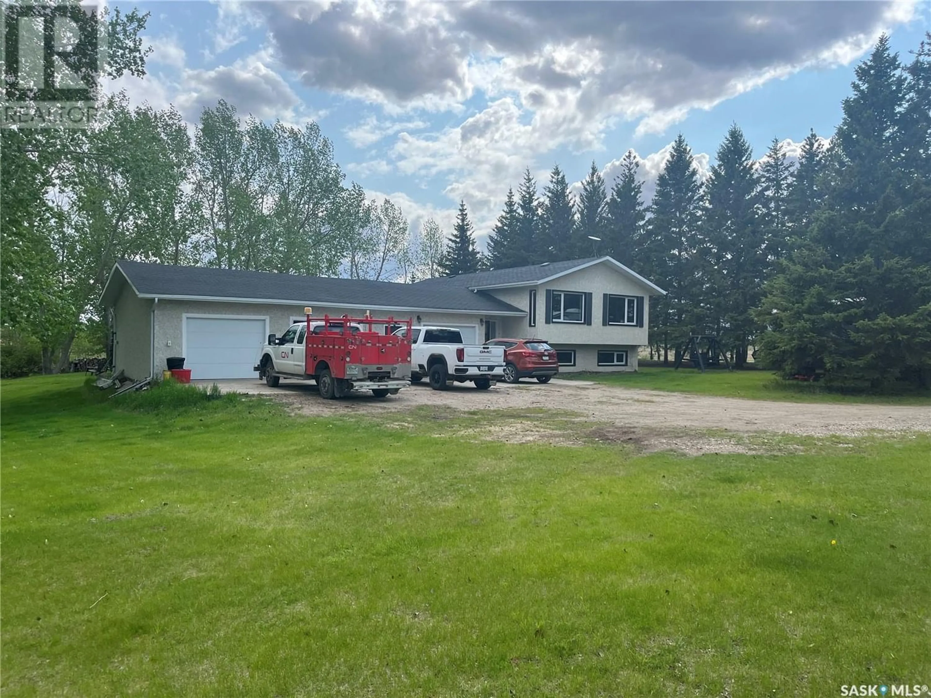 Frontside or backside of a home for Wynyard Acreage, Elfros Rm No. 307 Saskatchewan S0A4T0