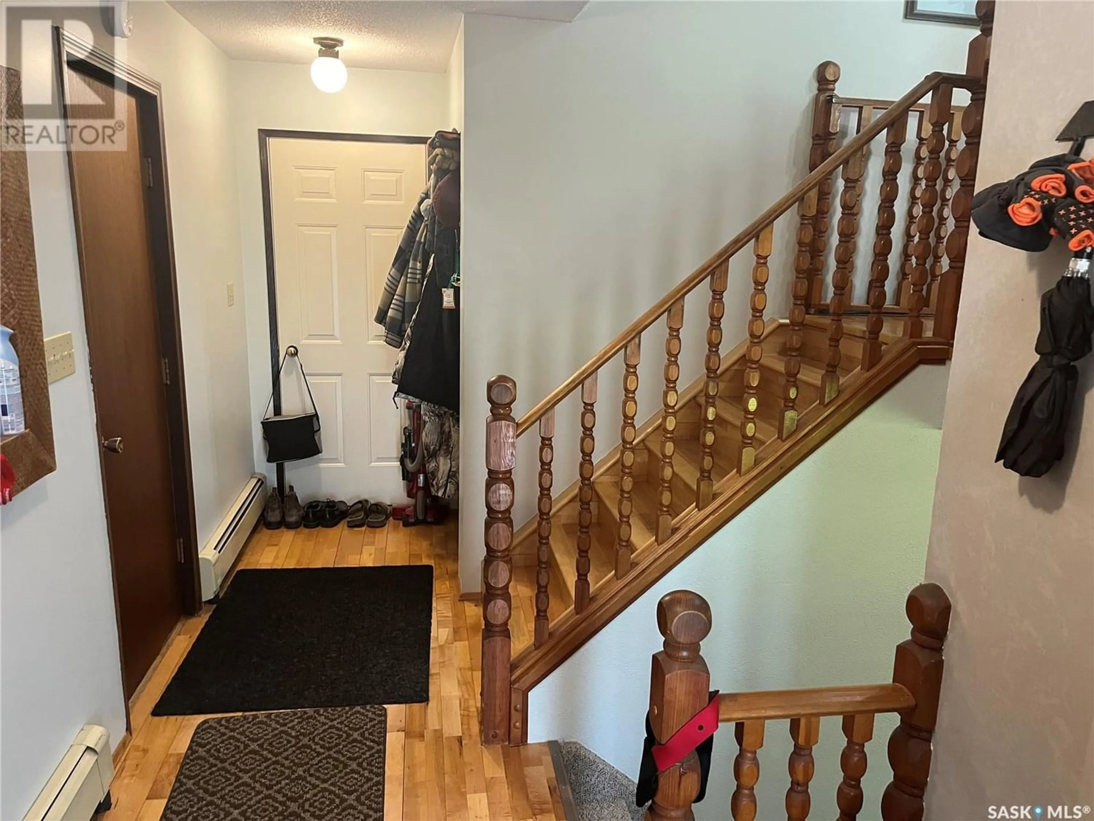 Indoor entryway for Wynyard Acreage, Elfros Rm No. 307 Saskatchewan S0A4T0