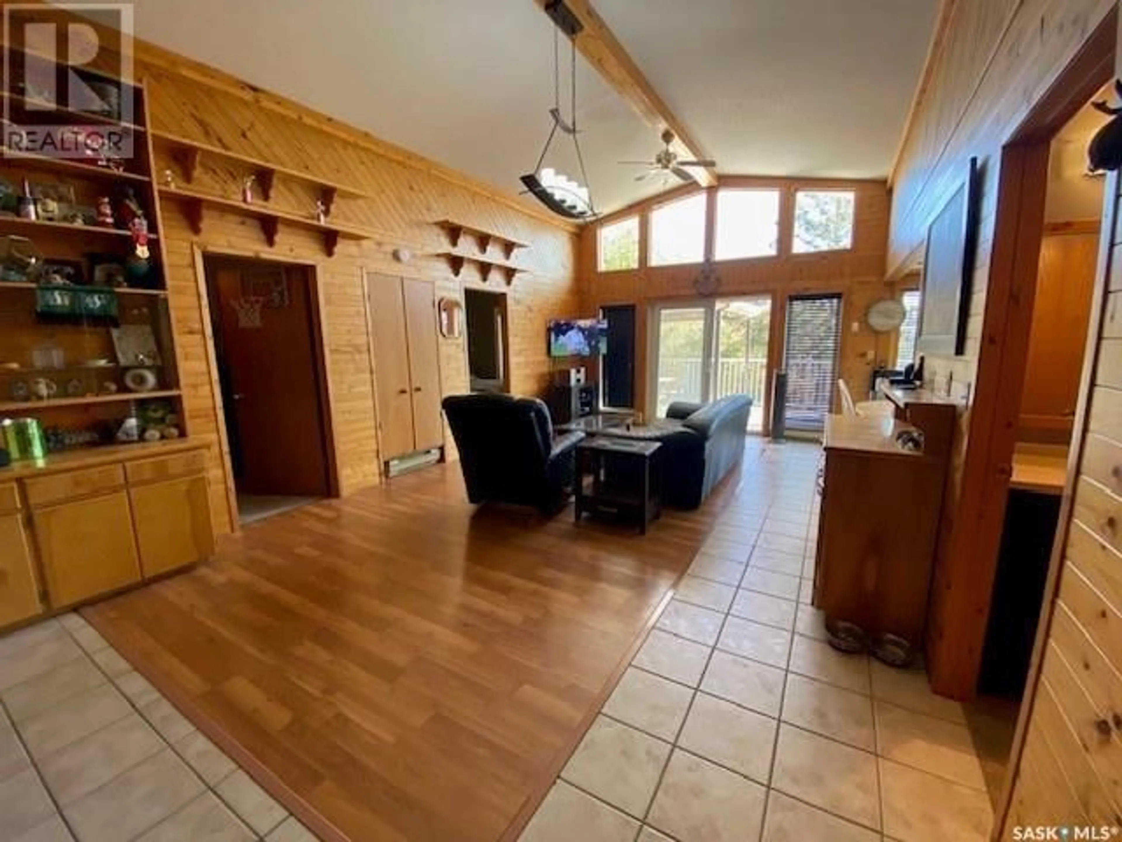 Indoor foyer for 80 Bluebird DRIVE, Glen Harbour Saskatchewan S0G4C0