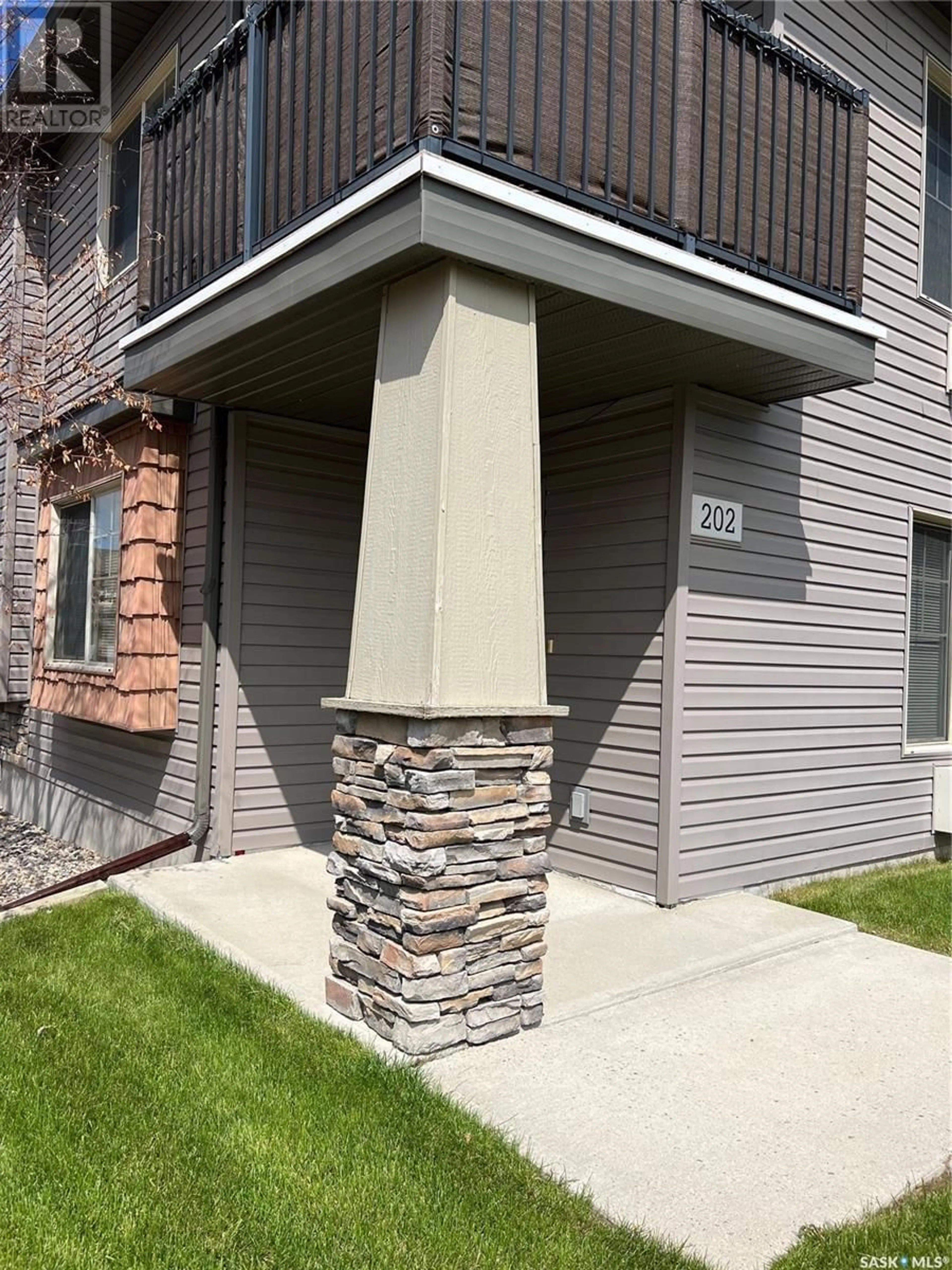 A pic from exterior of the house or condo for 221 700 Battleford TRAIL, Swift Current Saskatchewan S9H4V9