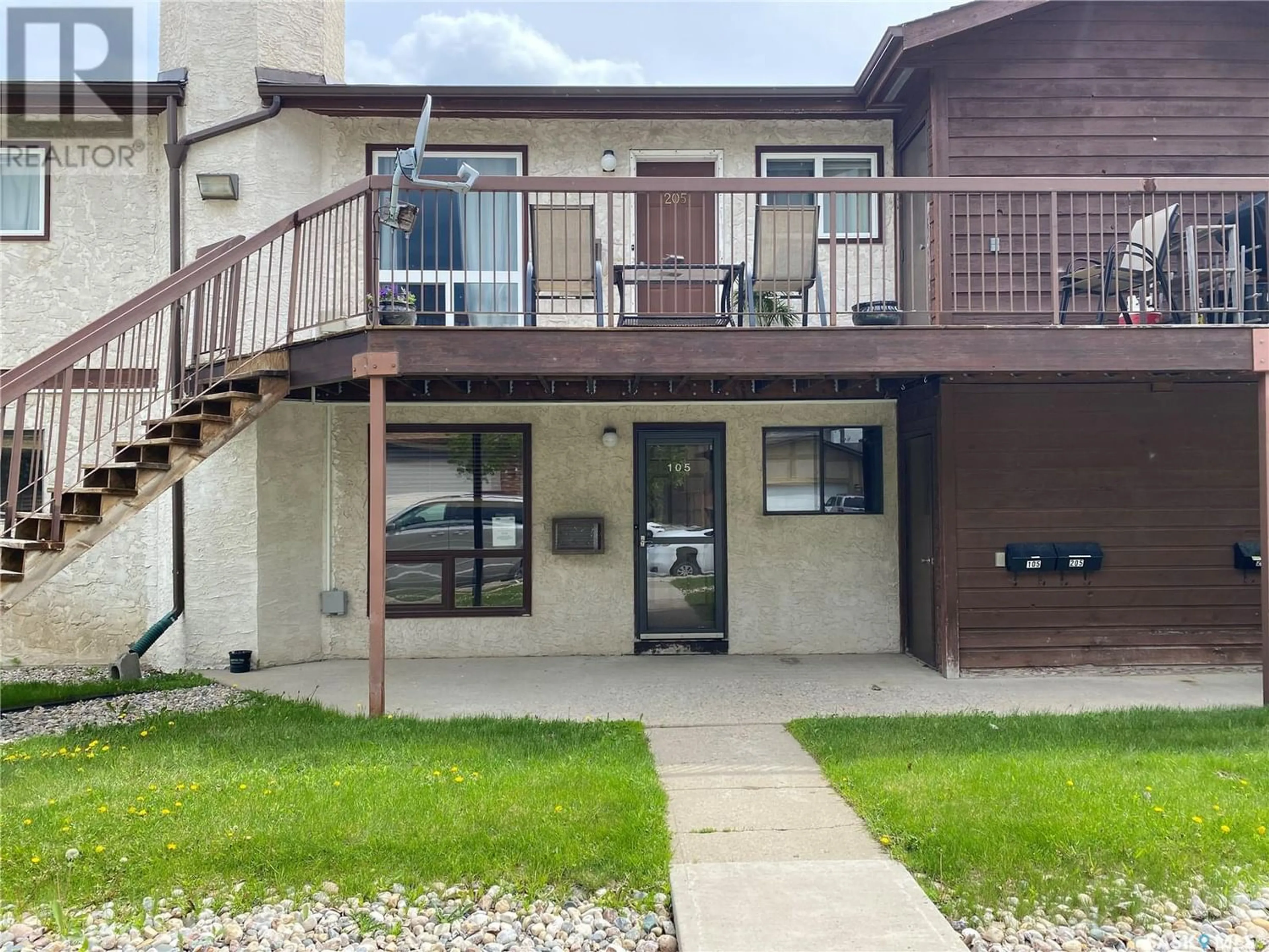 A pic from exterior of the house or condo for 105 2911 Harding STREET, Regina Saskatchewan S4V1B9