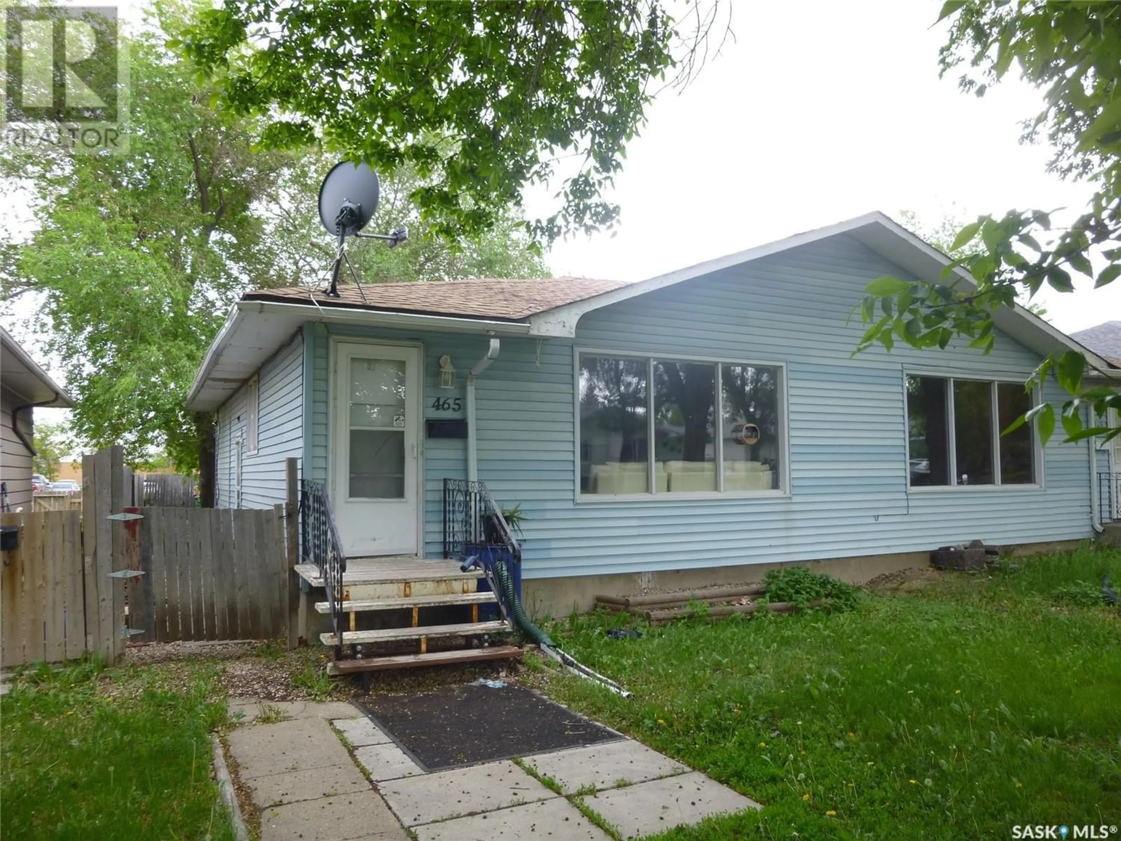 Frontside or backside of a home for 465 Froom CRESCENT, Regina Saskatchewan S4N1T5
