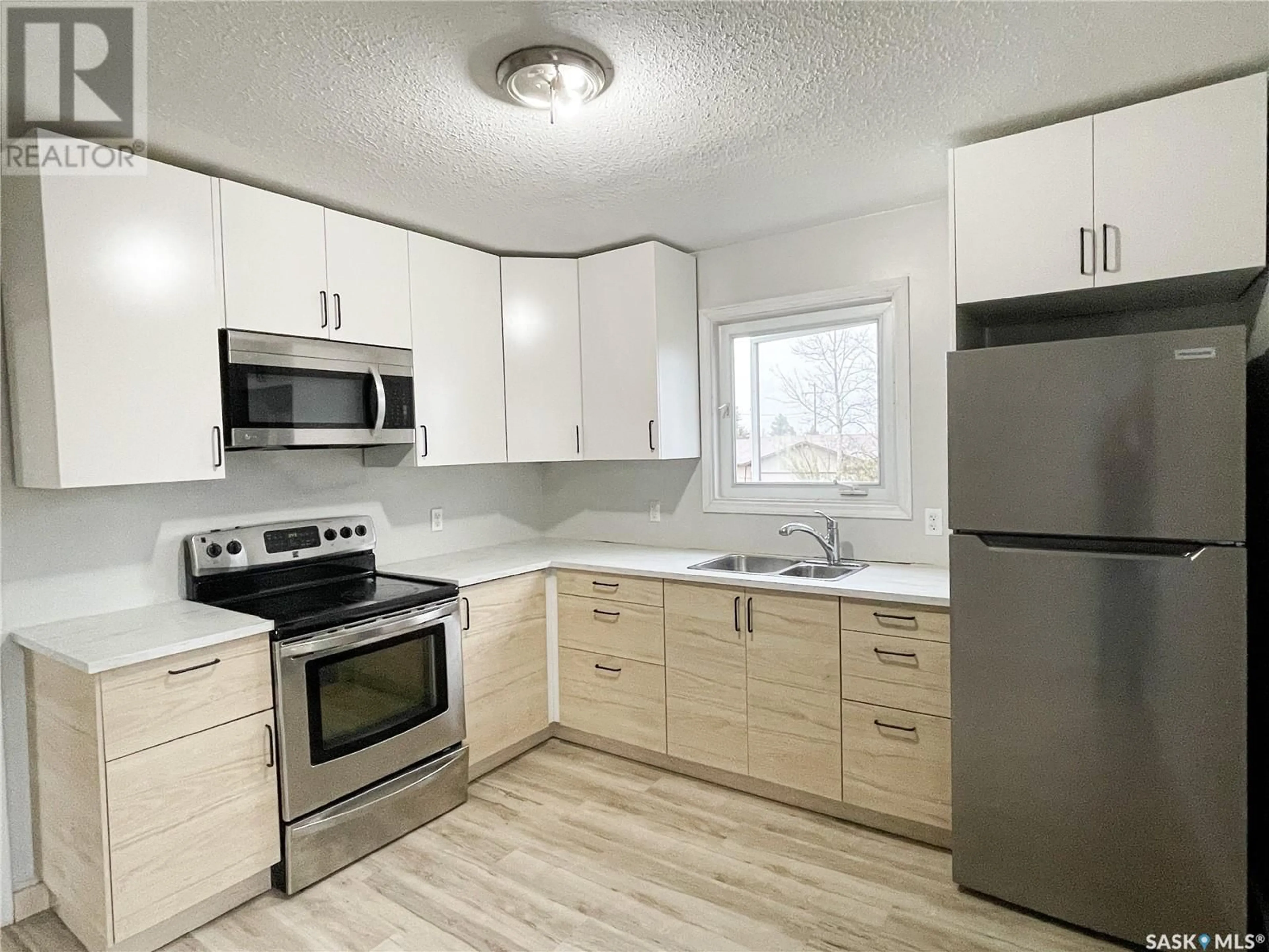 Standard kitchen, unknown for 108 MAIN STREET, Dorintosh Saskatchewan S0M0T0