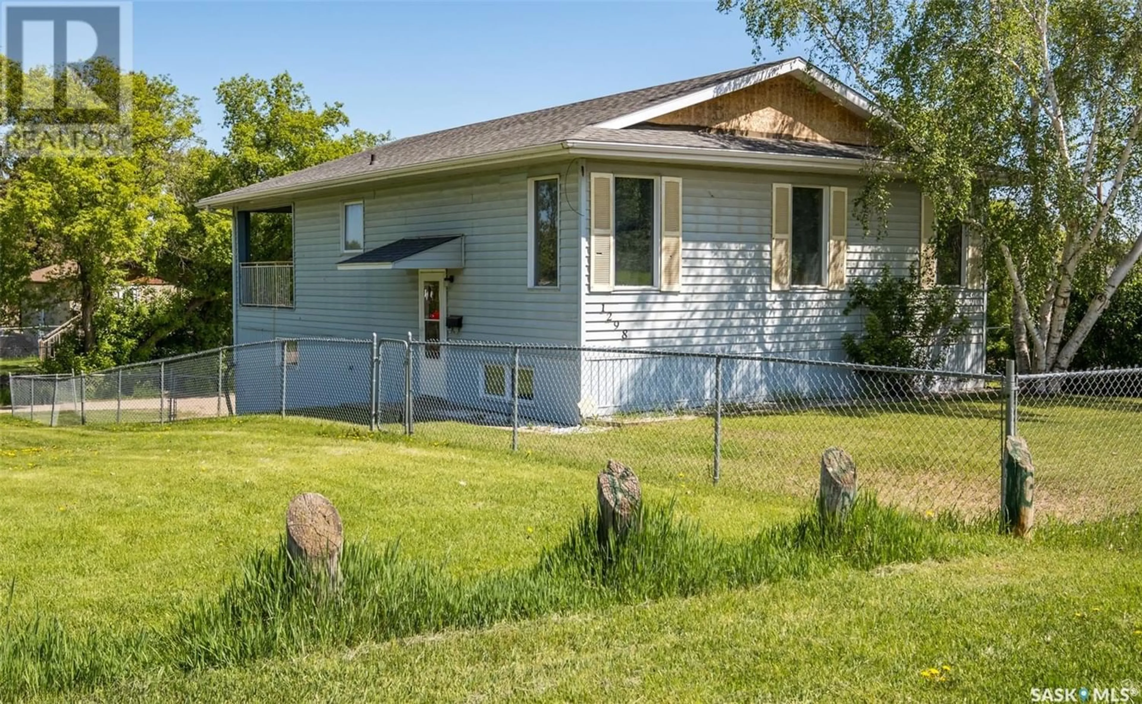 Frontside or backside of a home for 1298 14th STREET W, Prince Albert Saskatchewan S6V3M8