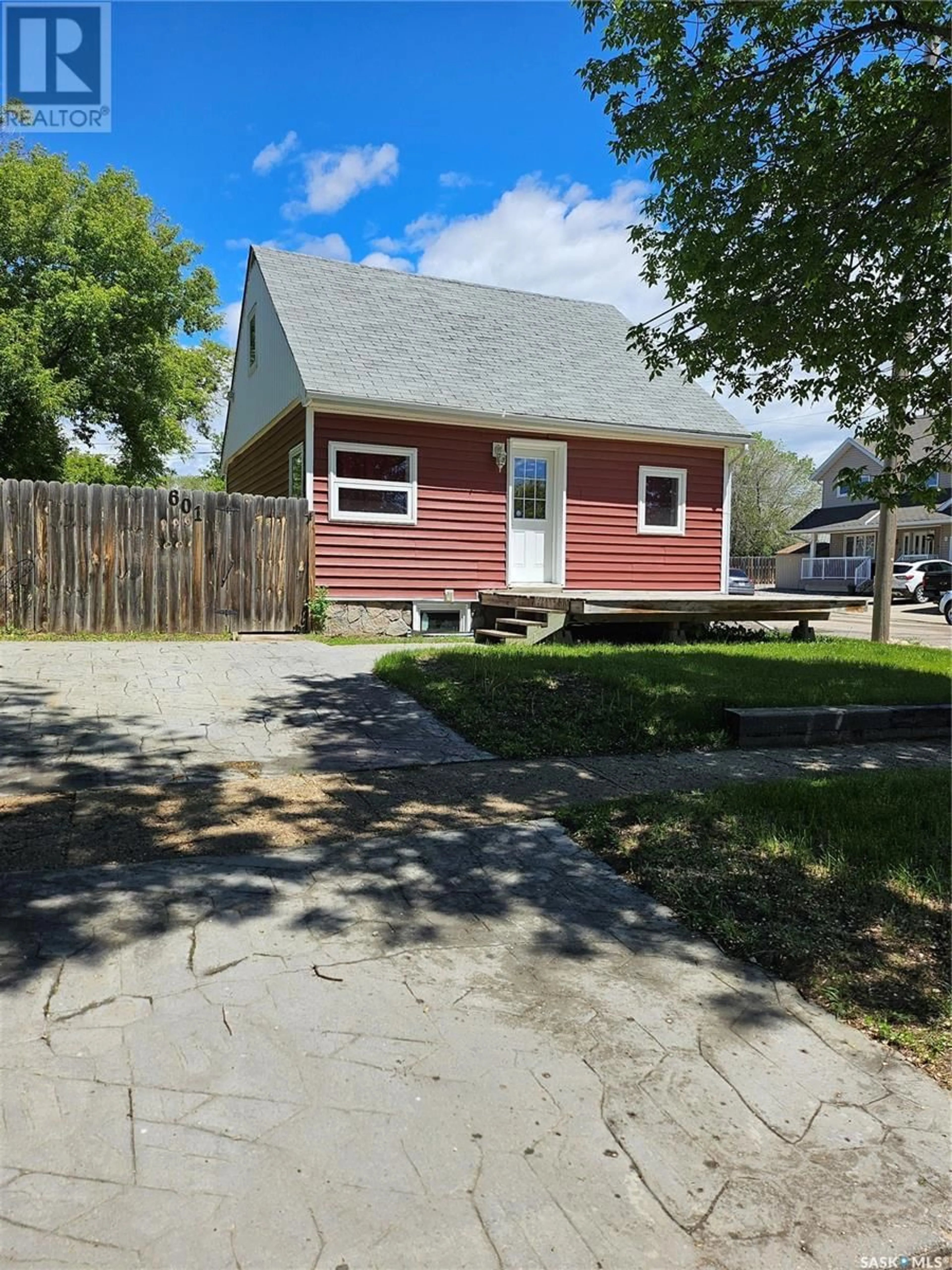 Frontside or backside of a home for 601 2nd STREET, Estevan Saskatchewan S4A0K8