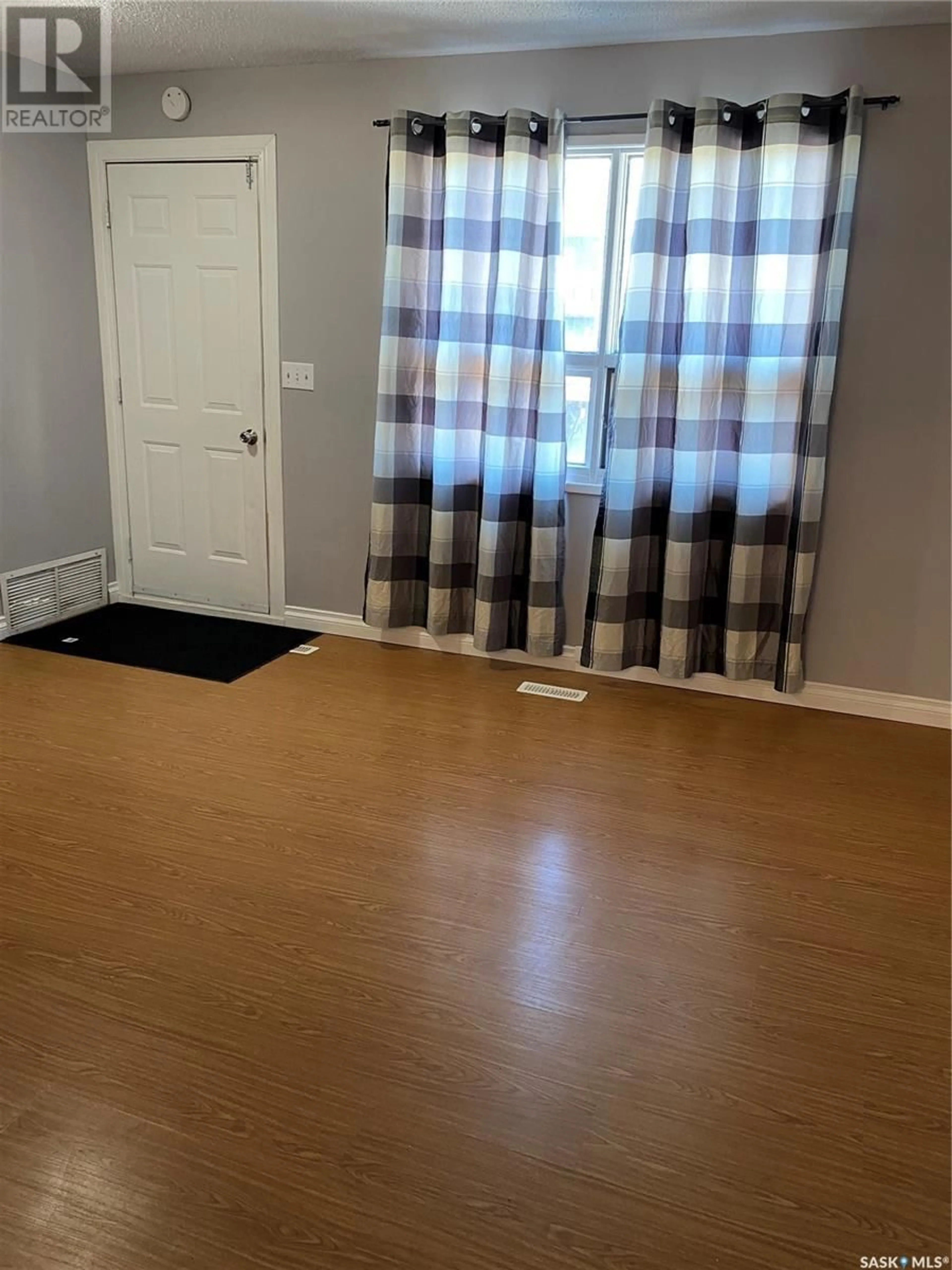 A pic of a room for 206 525 Dufferin AVENUE, Estevan Saskatchewan S4A2J1