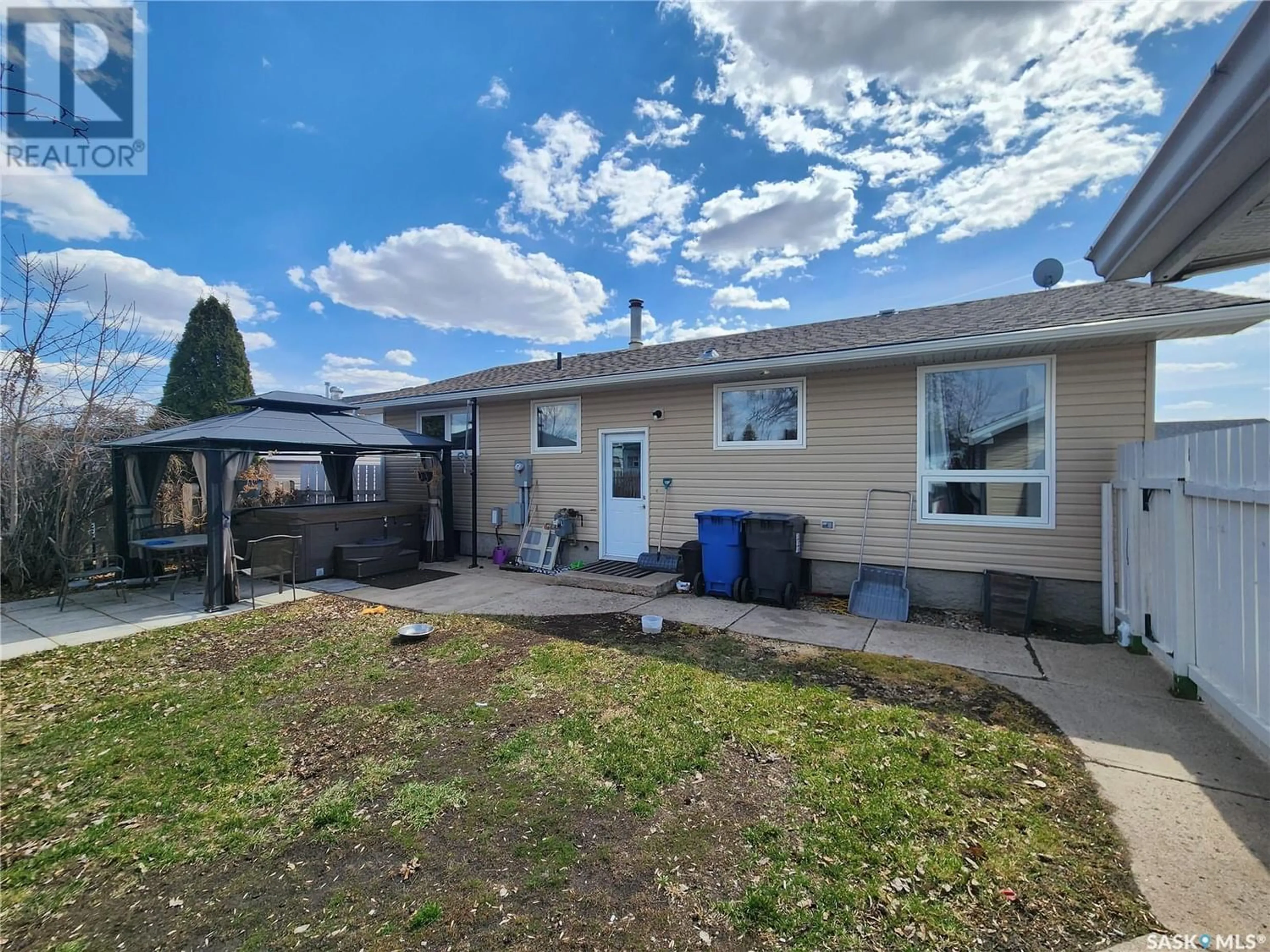 Frontside or backside of a home for 36 Centennial CRESCENT, Melville Saskatchewan S0A2P0