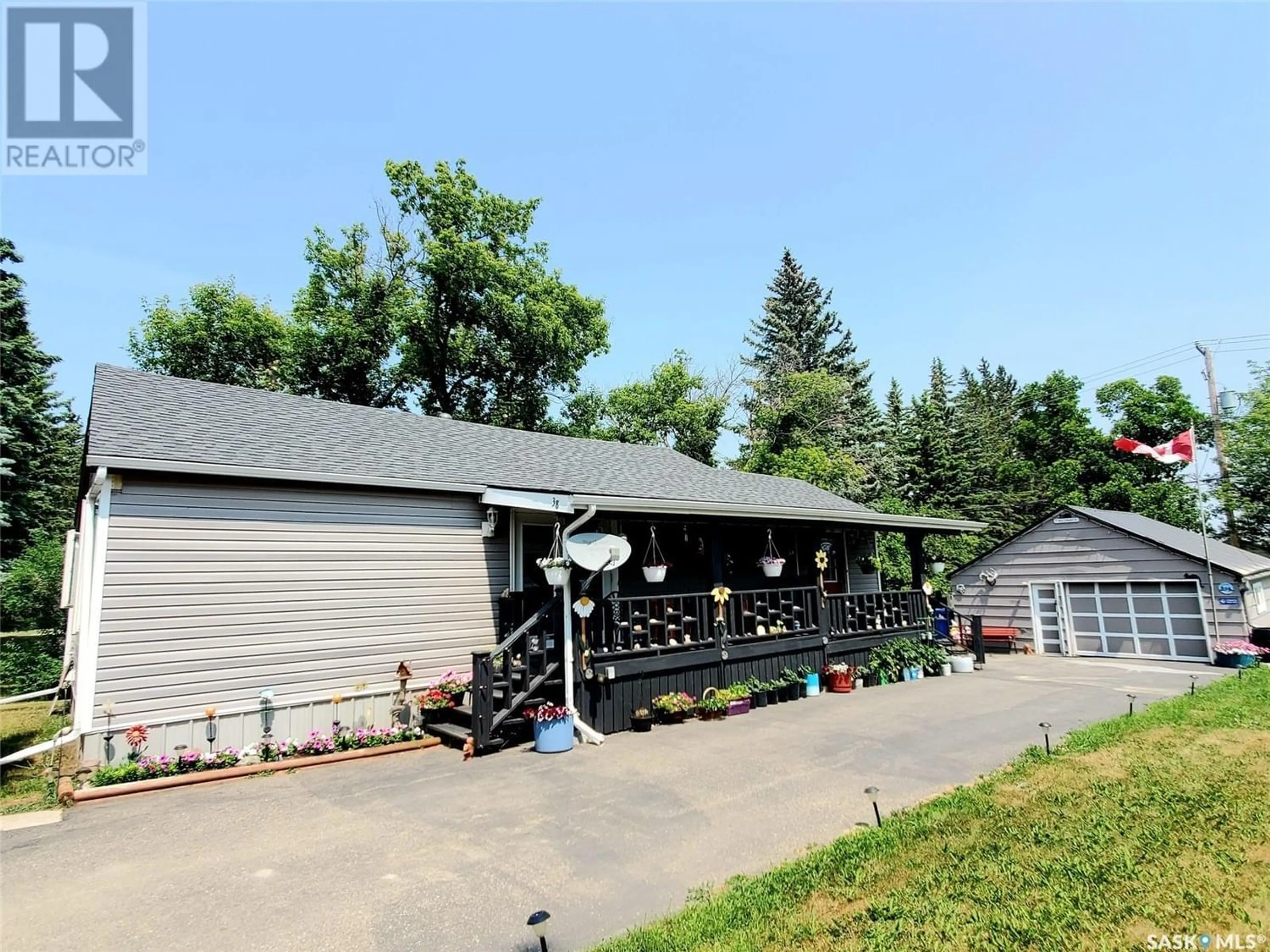 Frontside or backside of a home for 38 Warren STREET, Redvers Saskatchewan S0C2H0