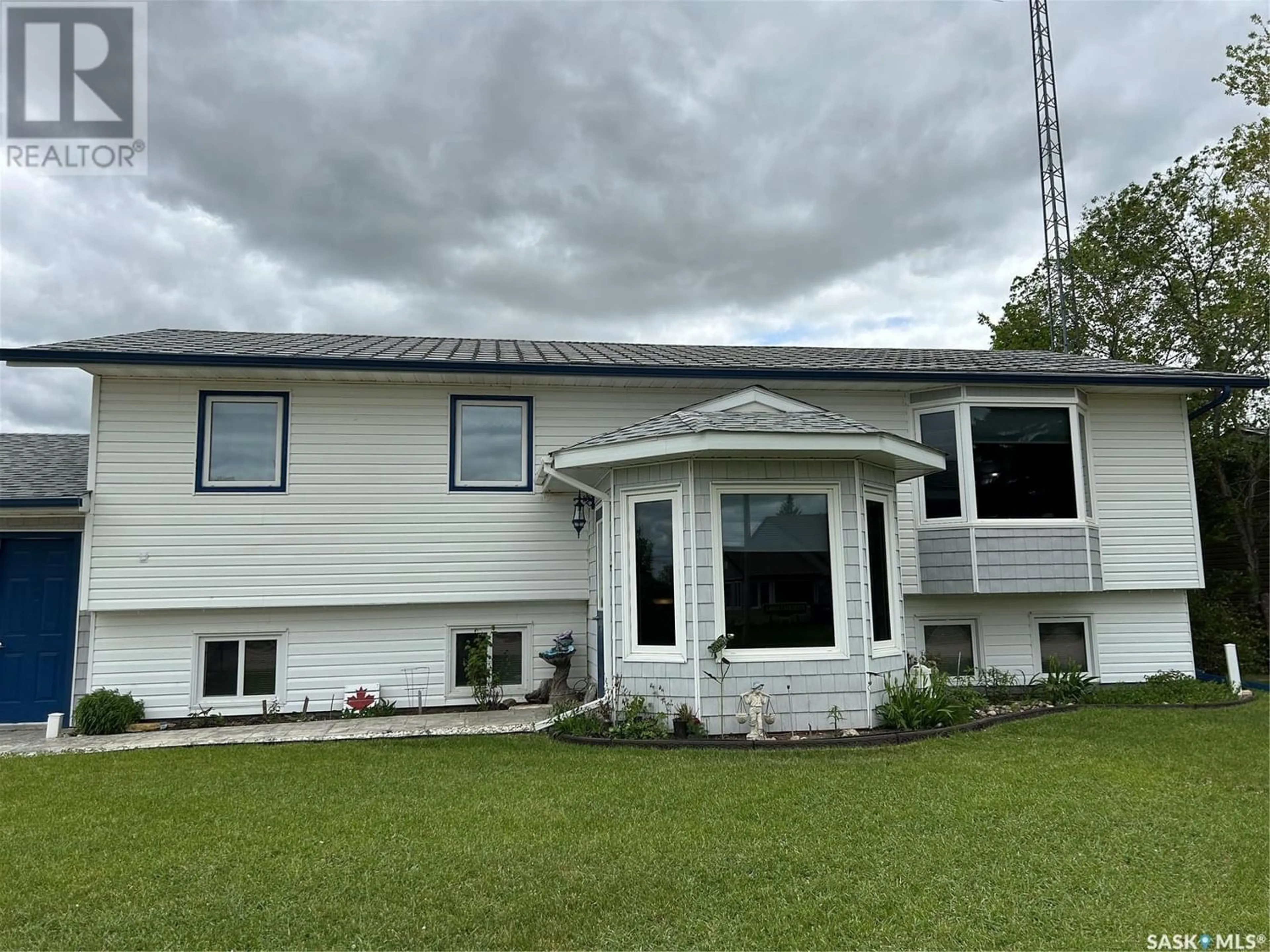 Frontside or backside of a home for 311 Peters STREET, Gainsborough Saskatchewan S0C0Z0