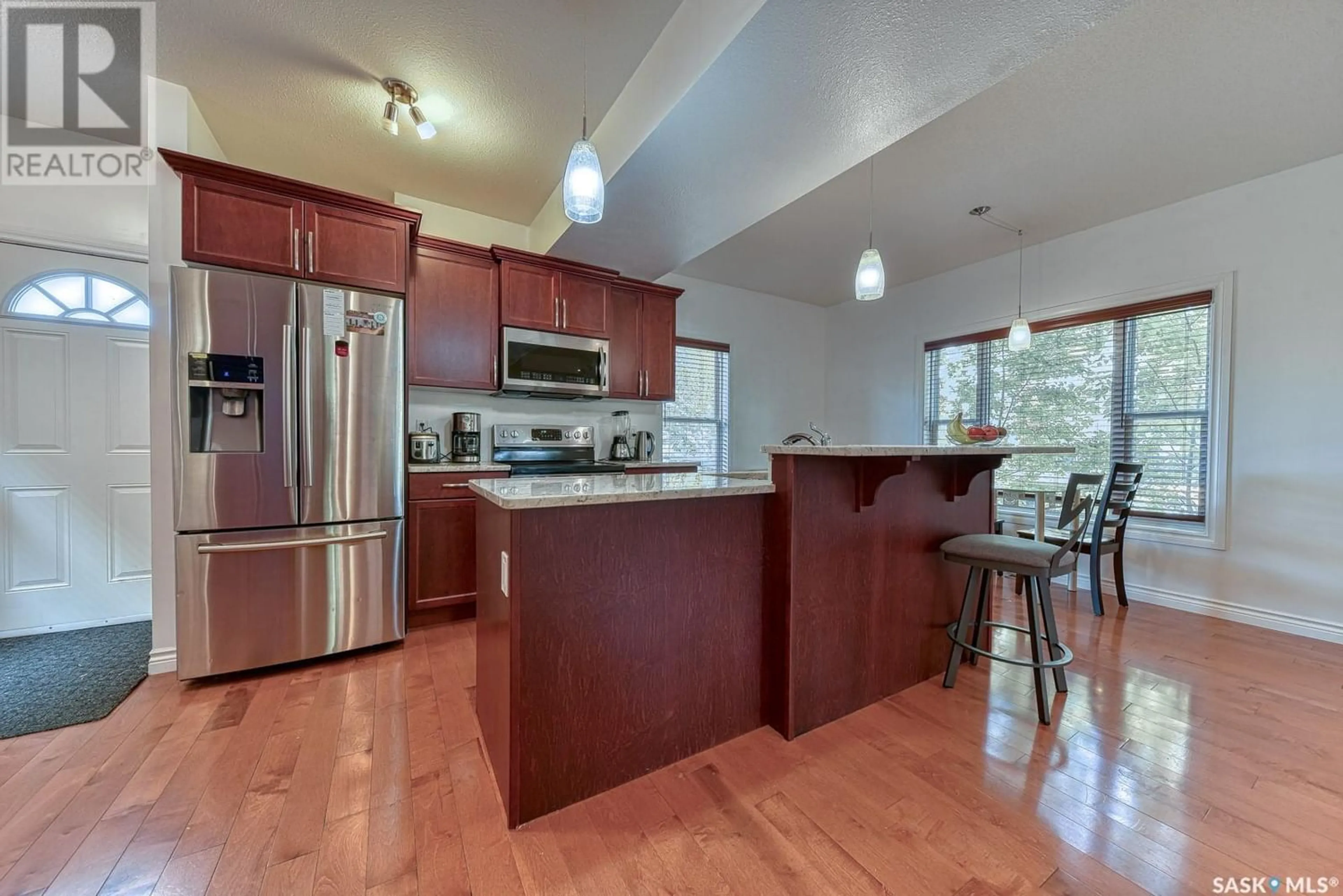 Kitchen for 2202 Osler STREET, Regina Saskatchewan S4P1W8